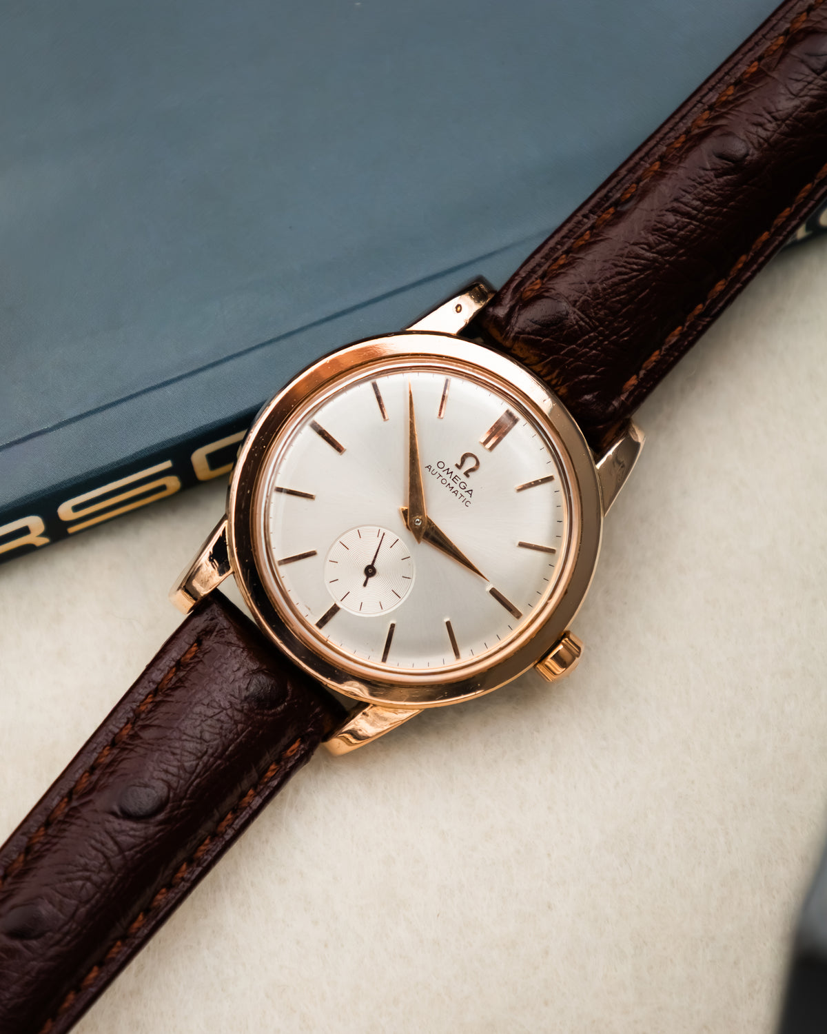 Omega 2657 SC Bumper Rose Gold - white dial