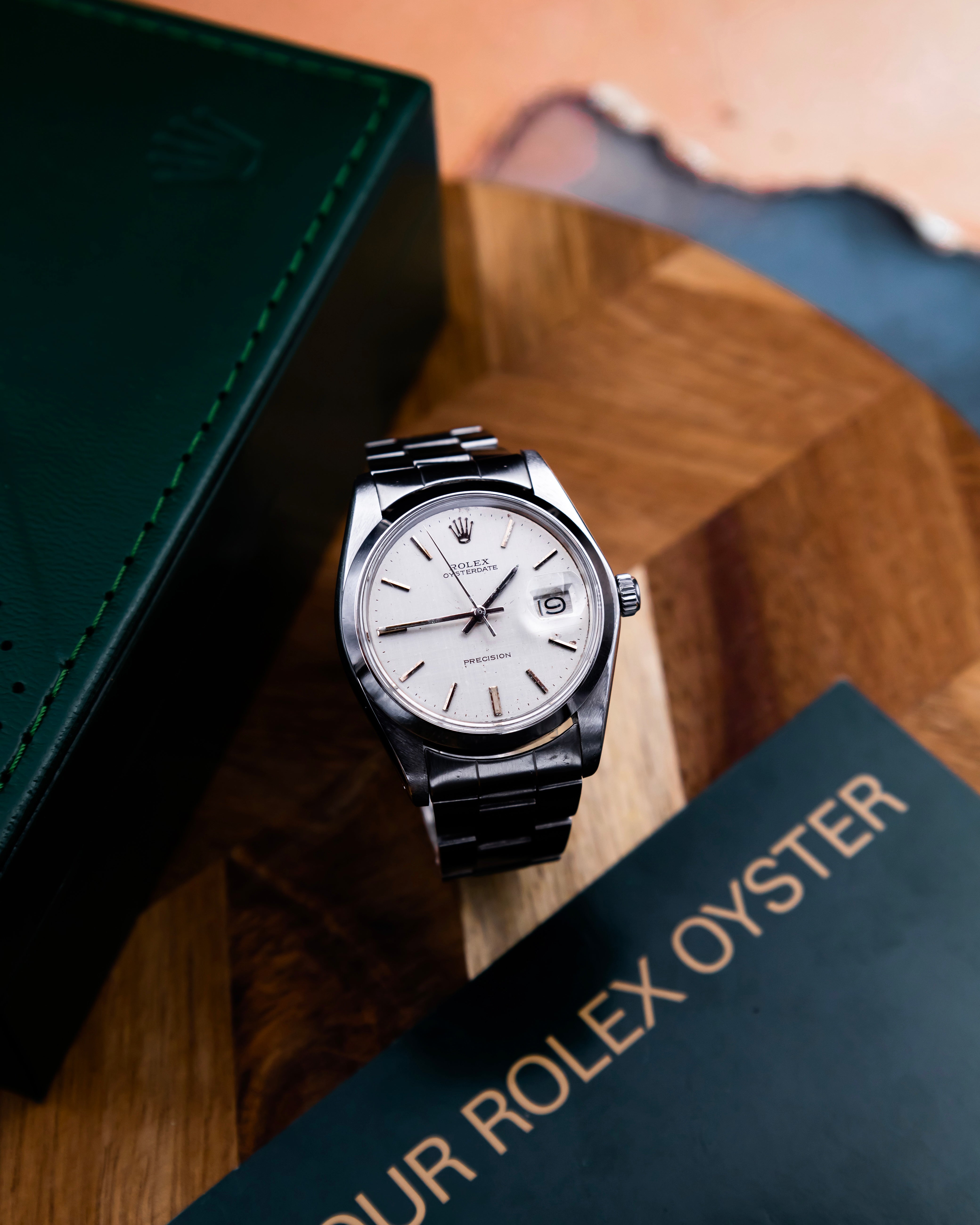 Rolex 6694 Oysterdate - Linen dial