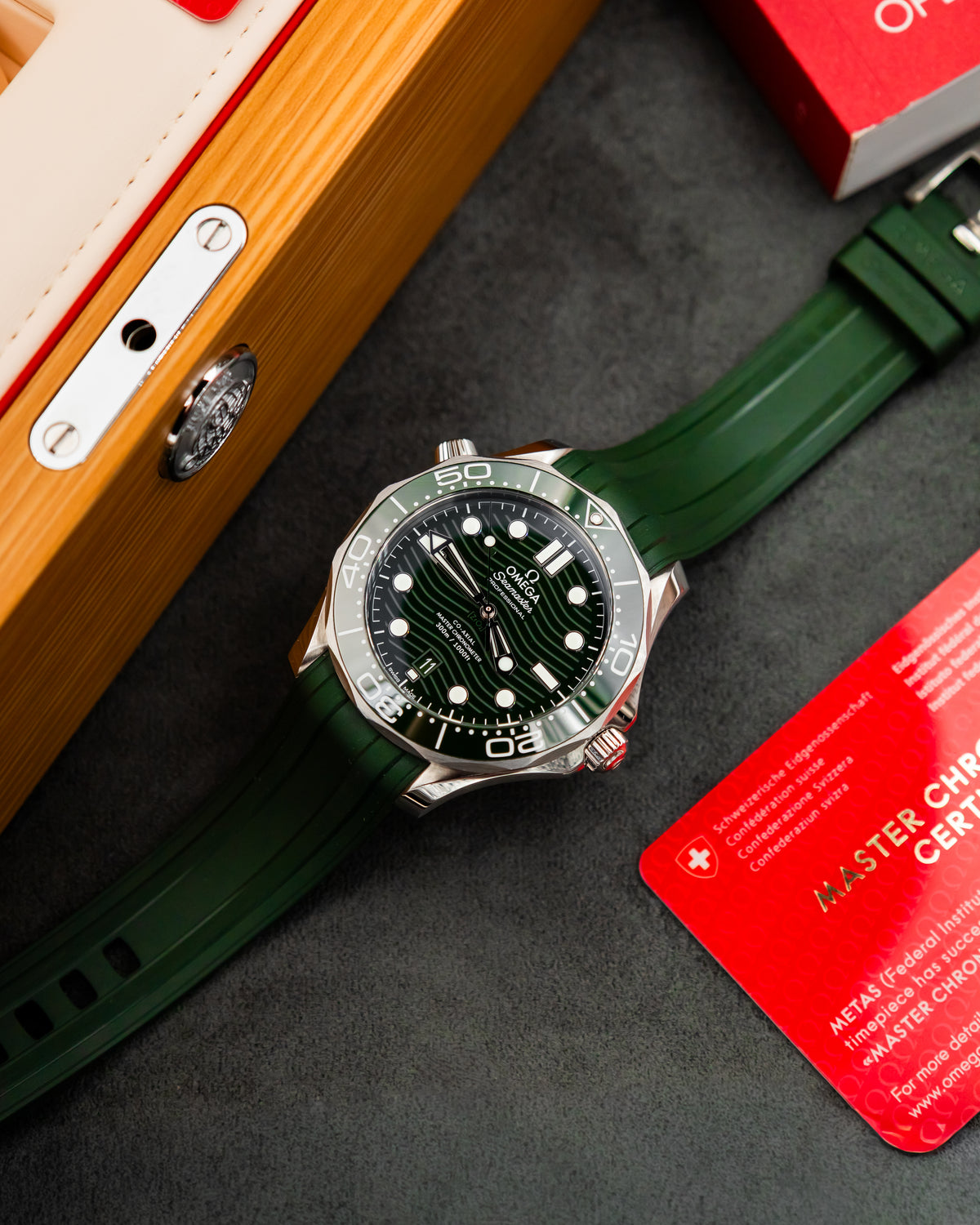 Omega Seamaster Diver 300M Co-Axial - Green Dial