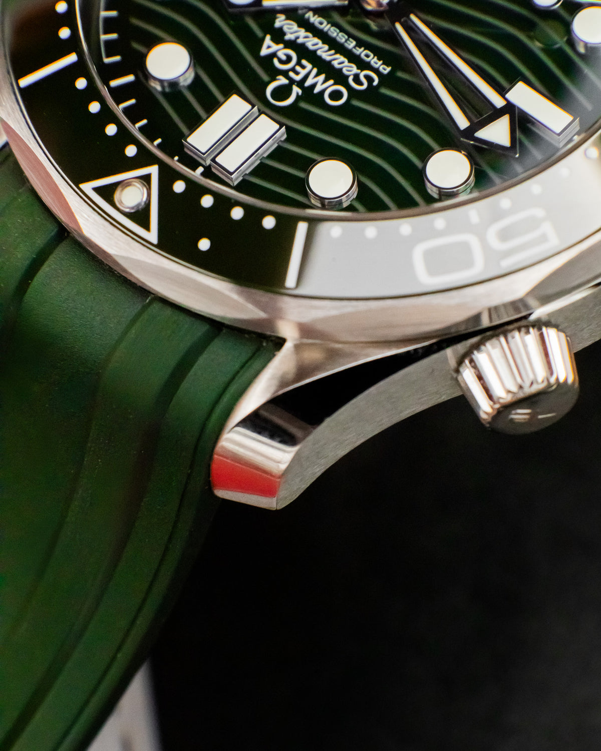 Omega Seamaster Diver 300M Co-Axial - Green Dial