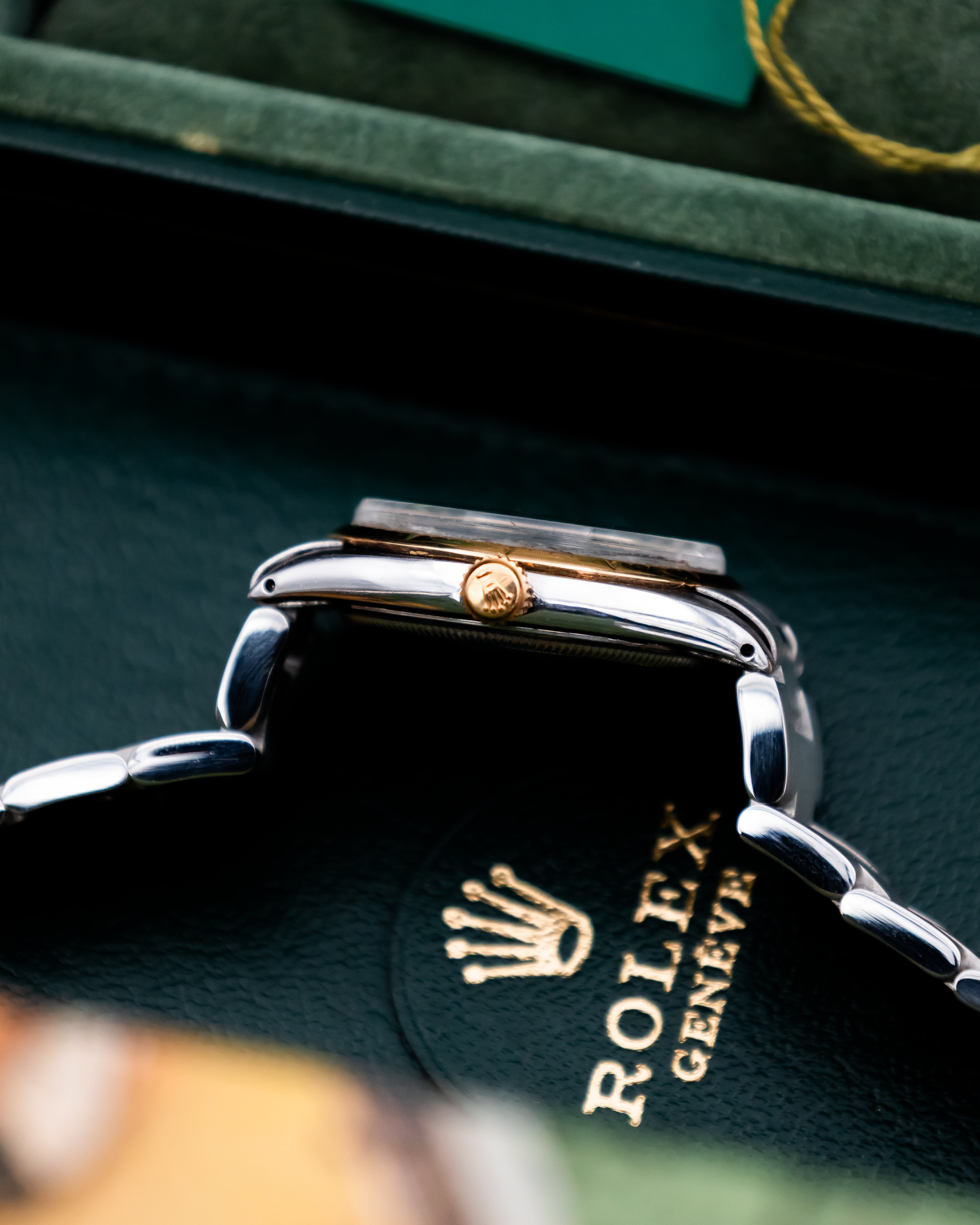 Rolex 1008 Oyster Perpetual- gold dial