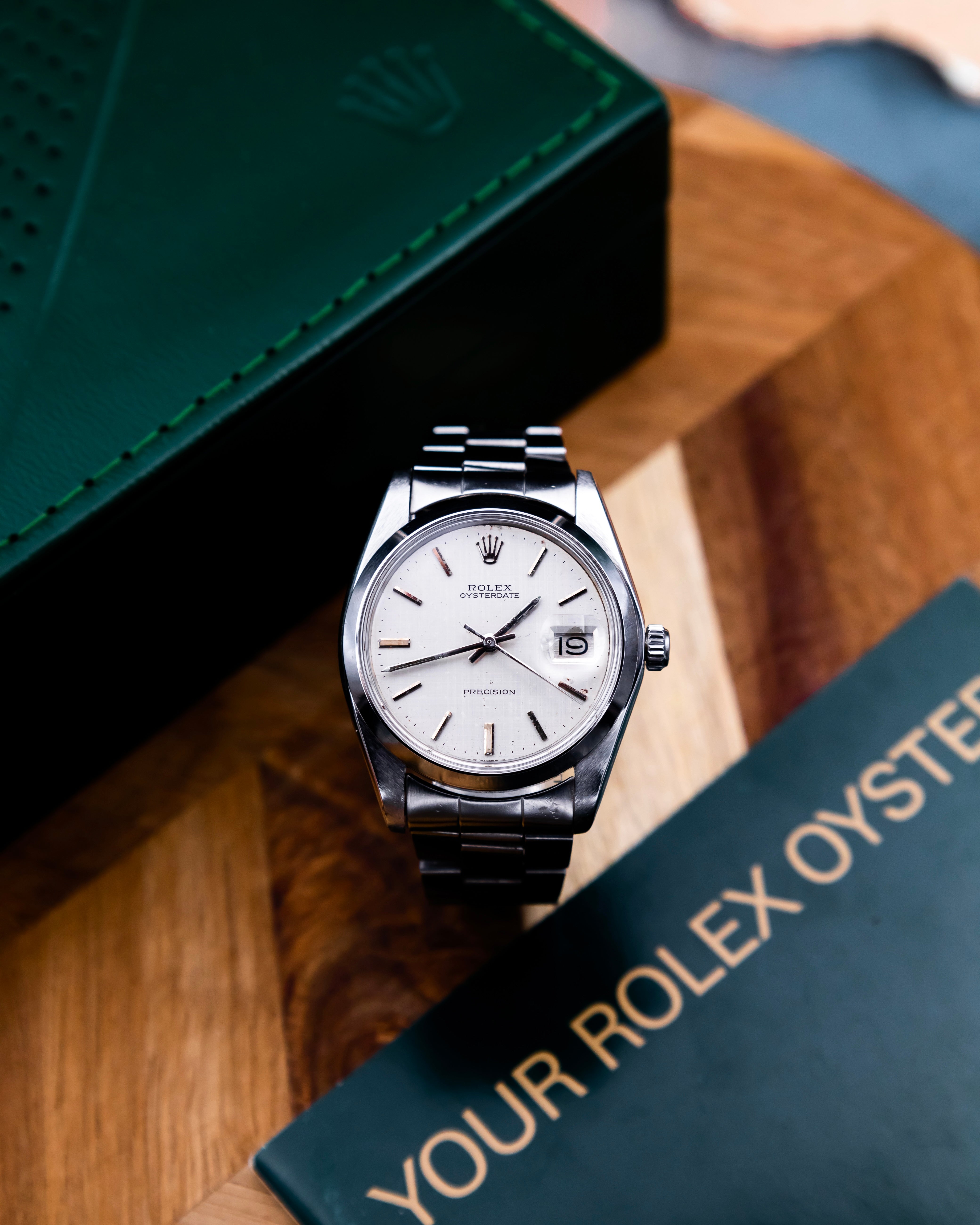 Rolex 6694 Oysterdate - Linen dial