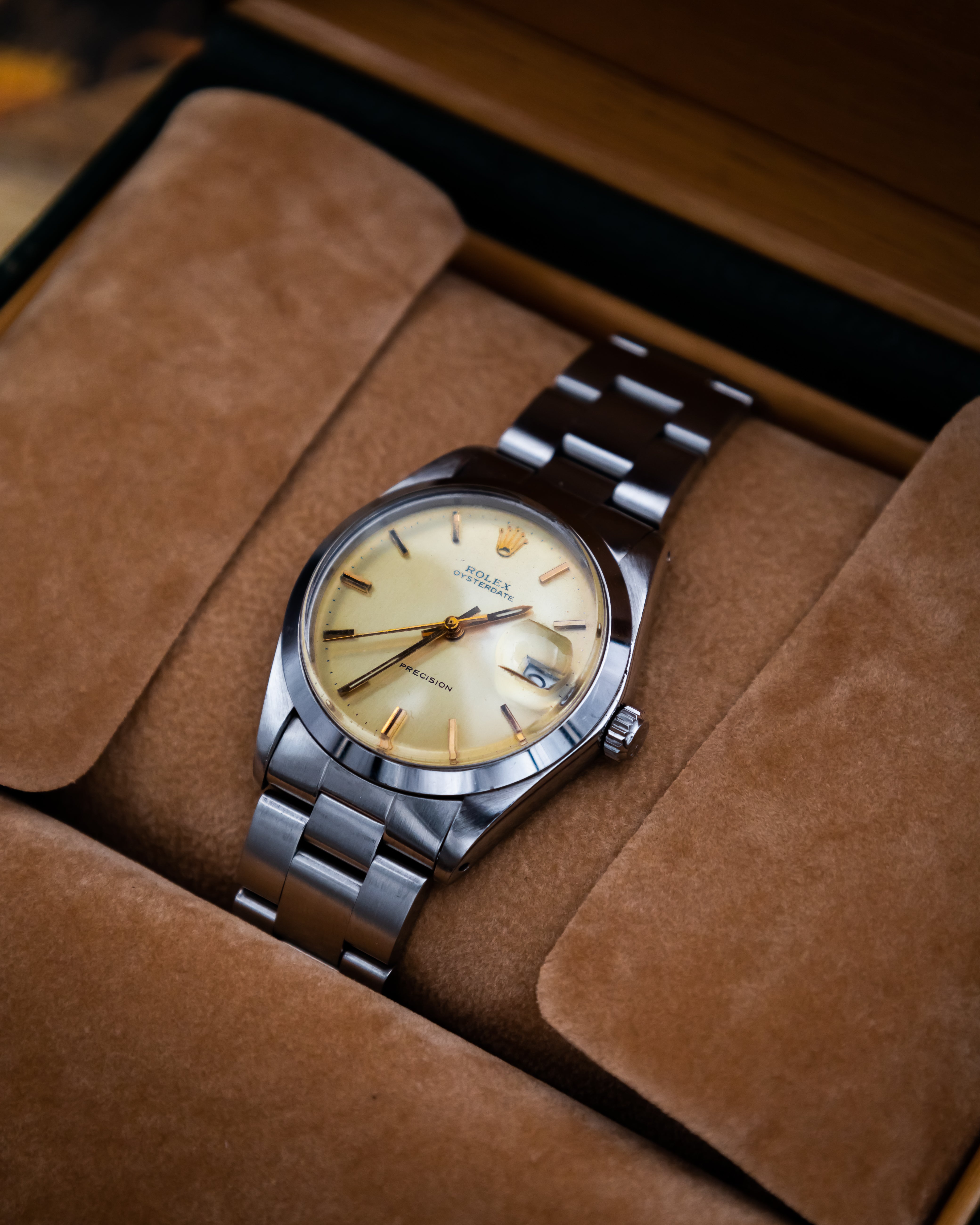 Rolex 6694 Oysterdate - champagne dial