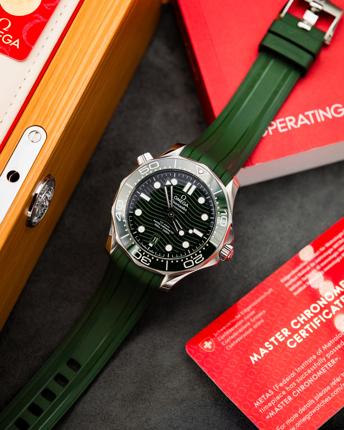 Omega Seamaster Diver 300M Co-Axial - Green Dial