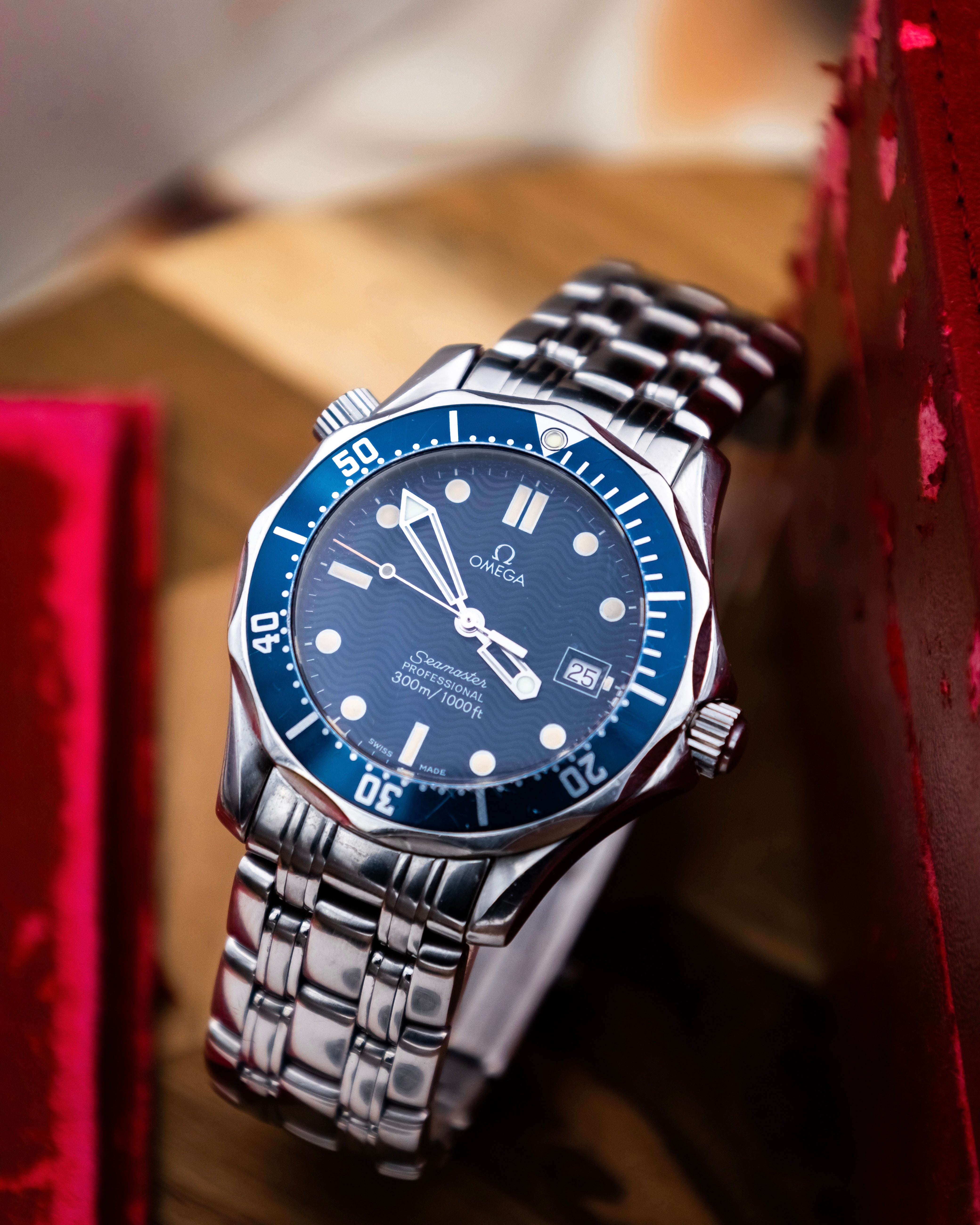 Omega 2561.80 Seamaster 300M - blue dial