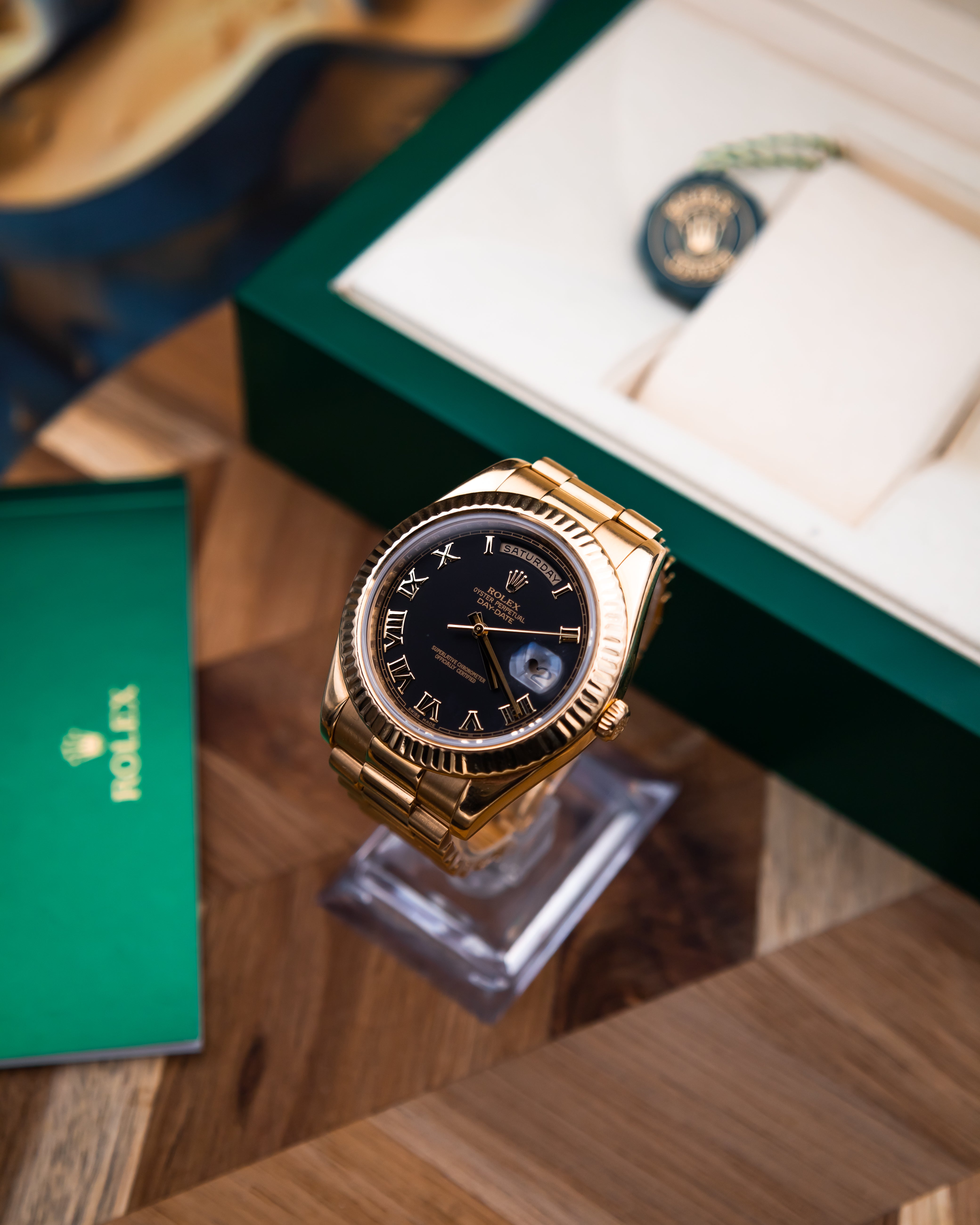 Rolex 218238 Day-Date II - black Roman dial