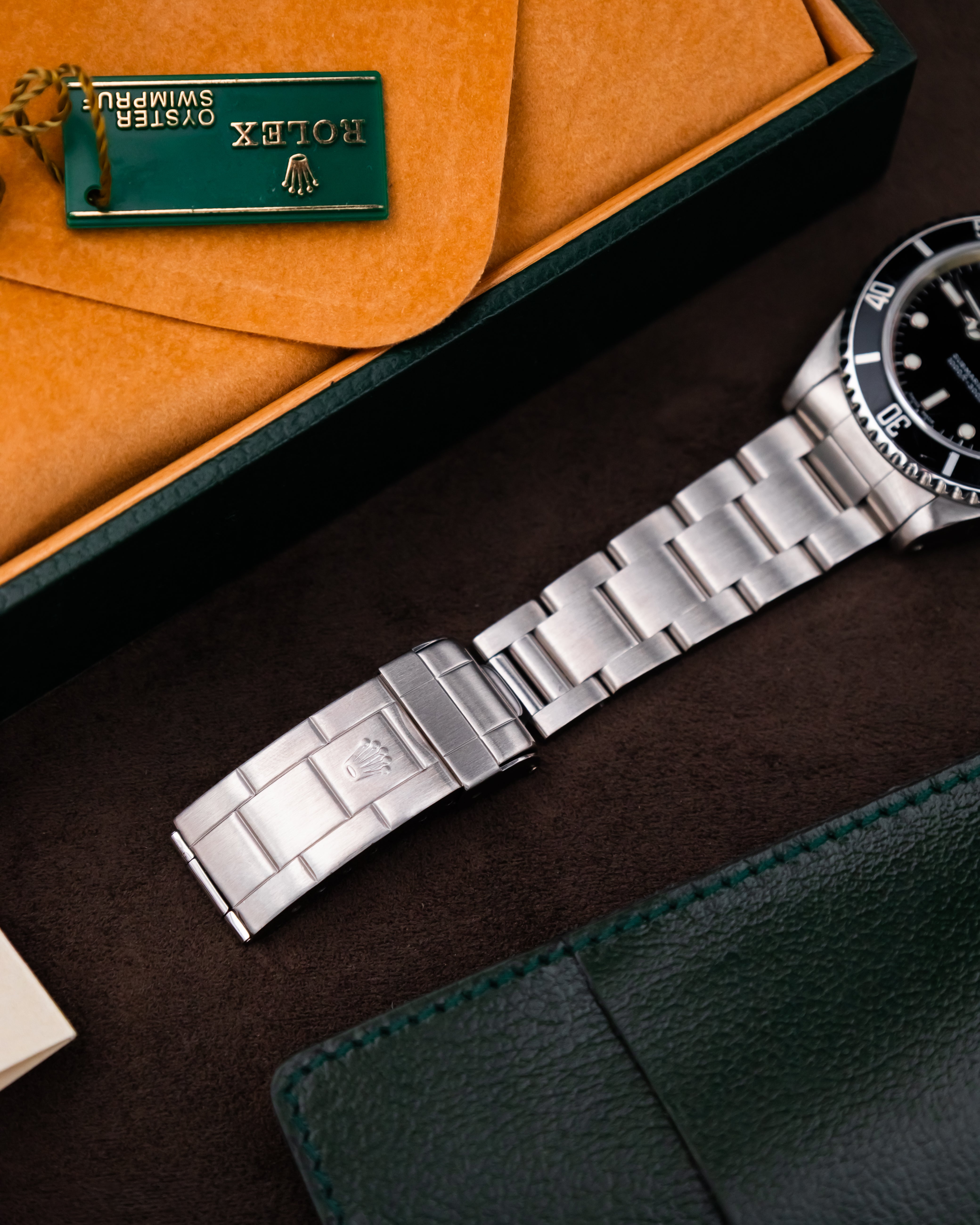 Rolex 14060M Submariner - Black Dial