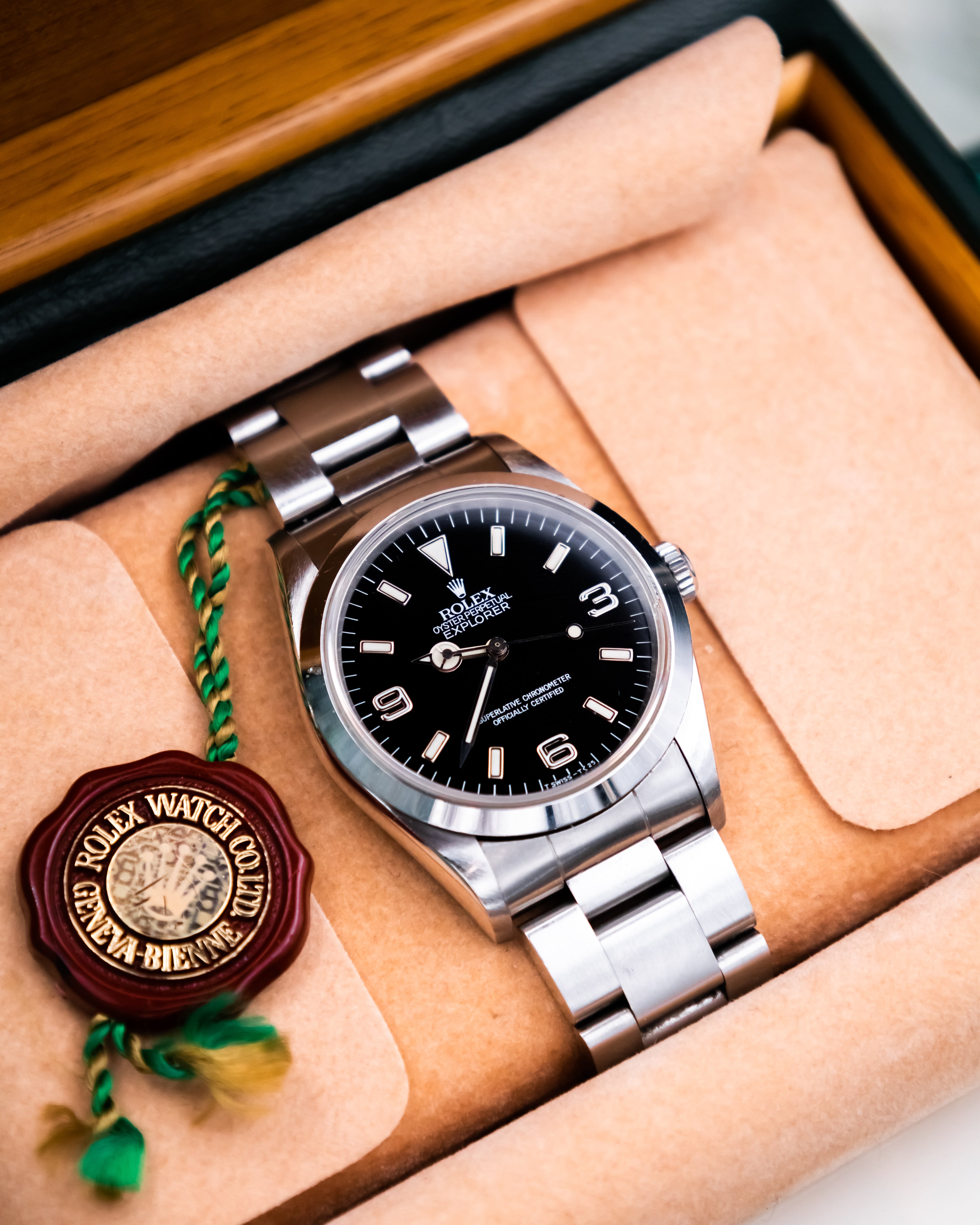 Rolex 14270 Explorer - black dial