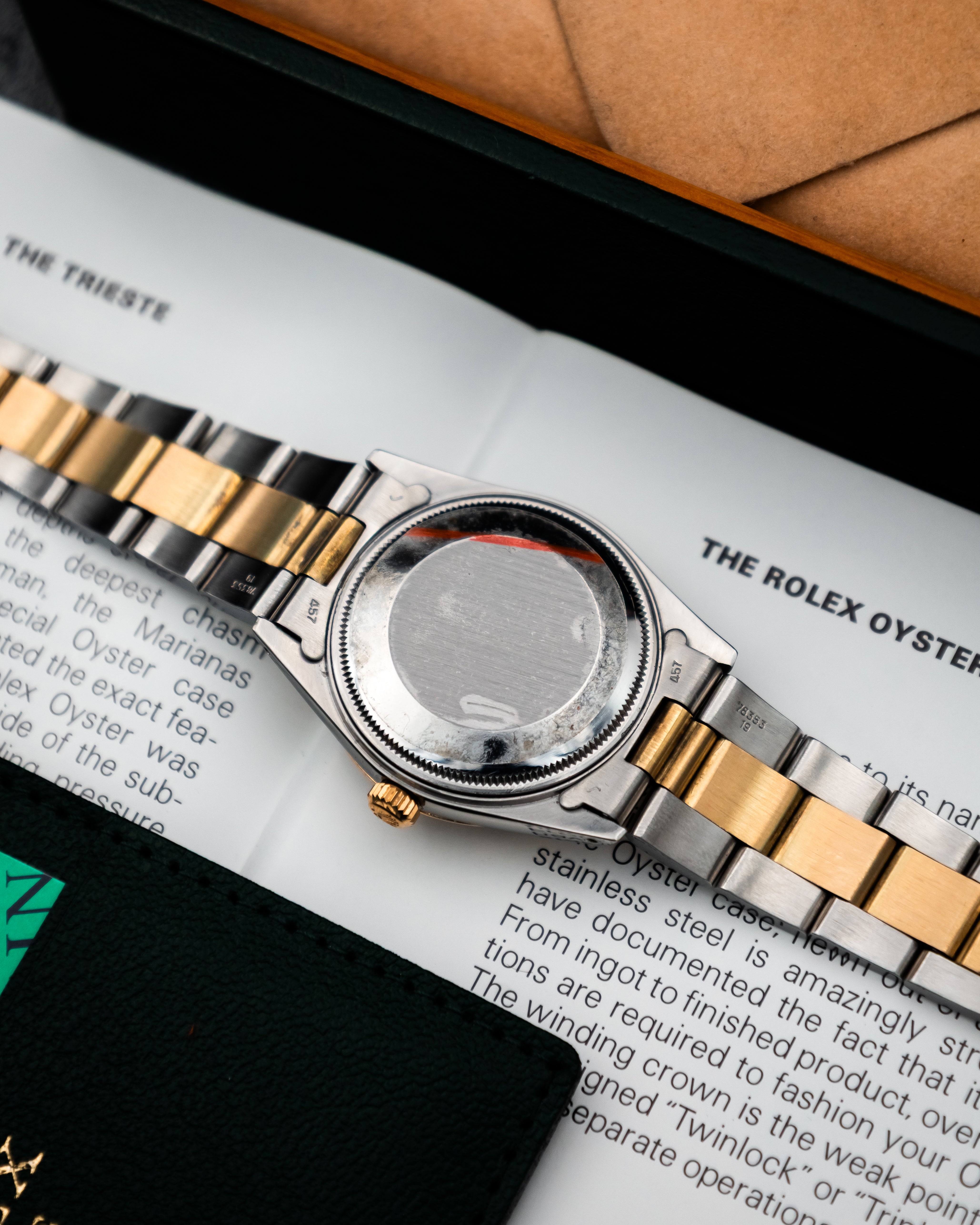 Rolex 15053 Oyster Perpetual Date - champagne dial