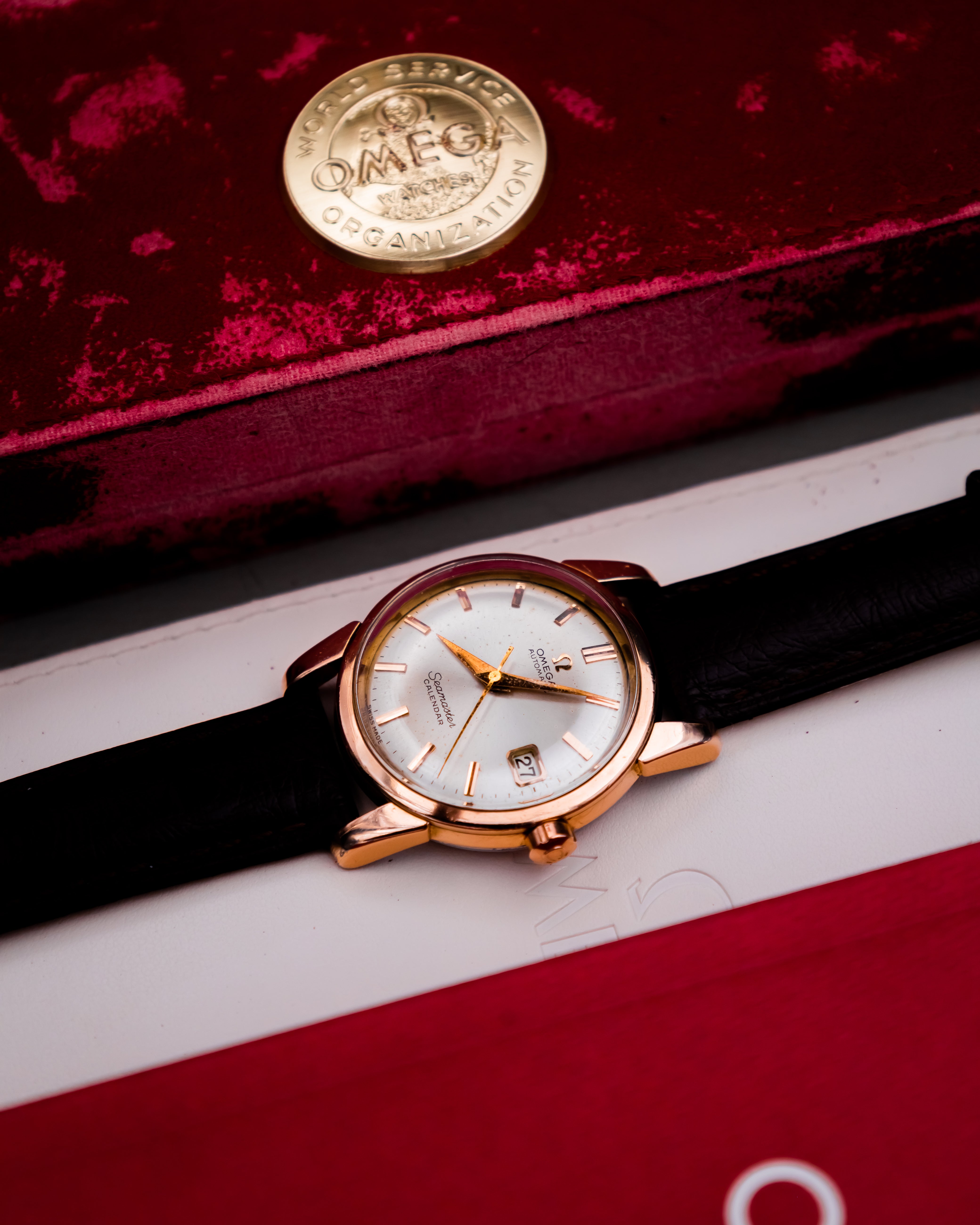 Omega 2849 - 8SC Seamaster Calender - champagne dial