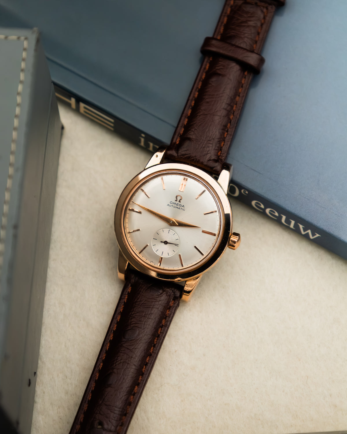 Omega 2657 SC Bumper Rose Gold - white dial
