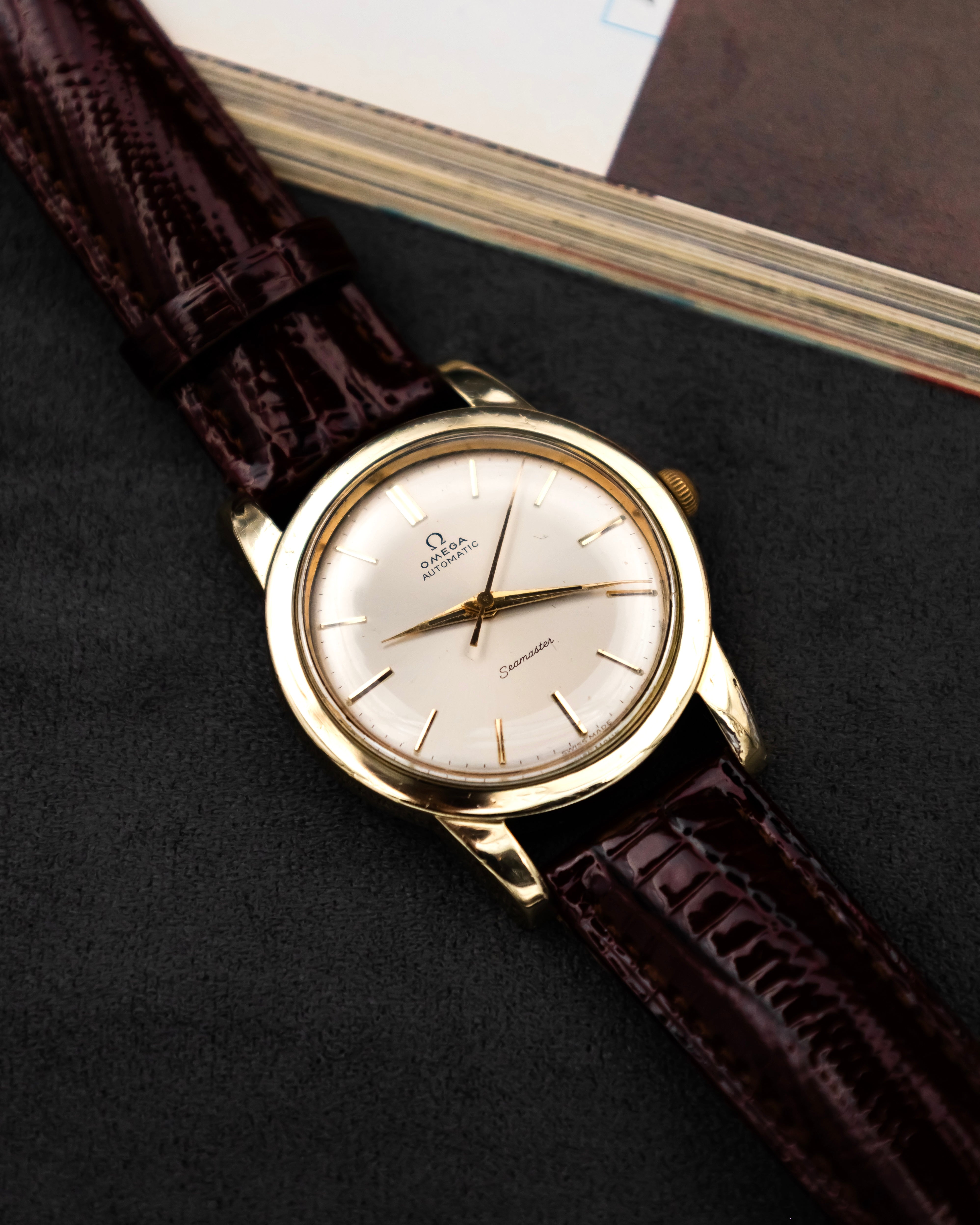 Omega 2577-19 SC Seamaster - Champagne Dial