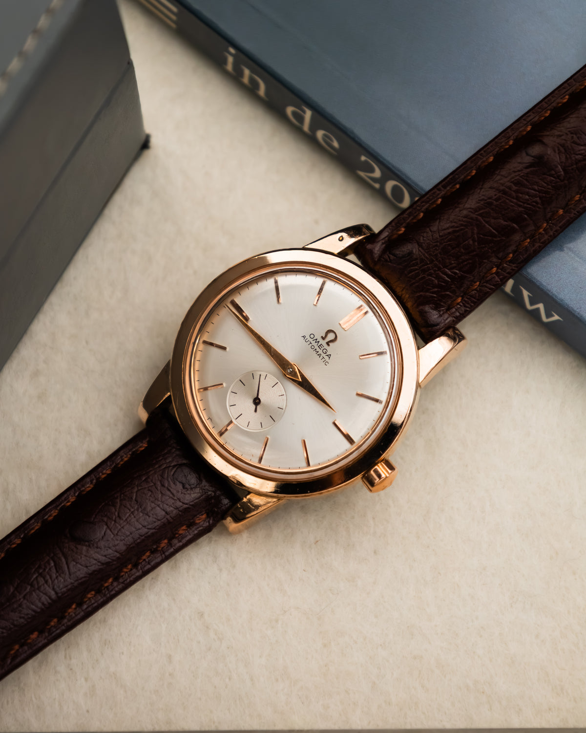 Omega 2657 SC Bumper Rose Gold - white dial