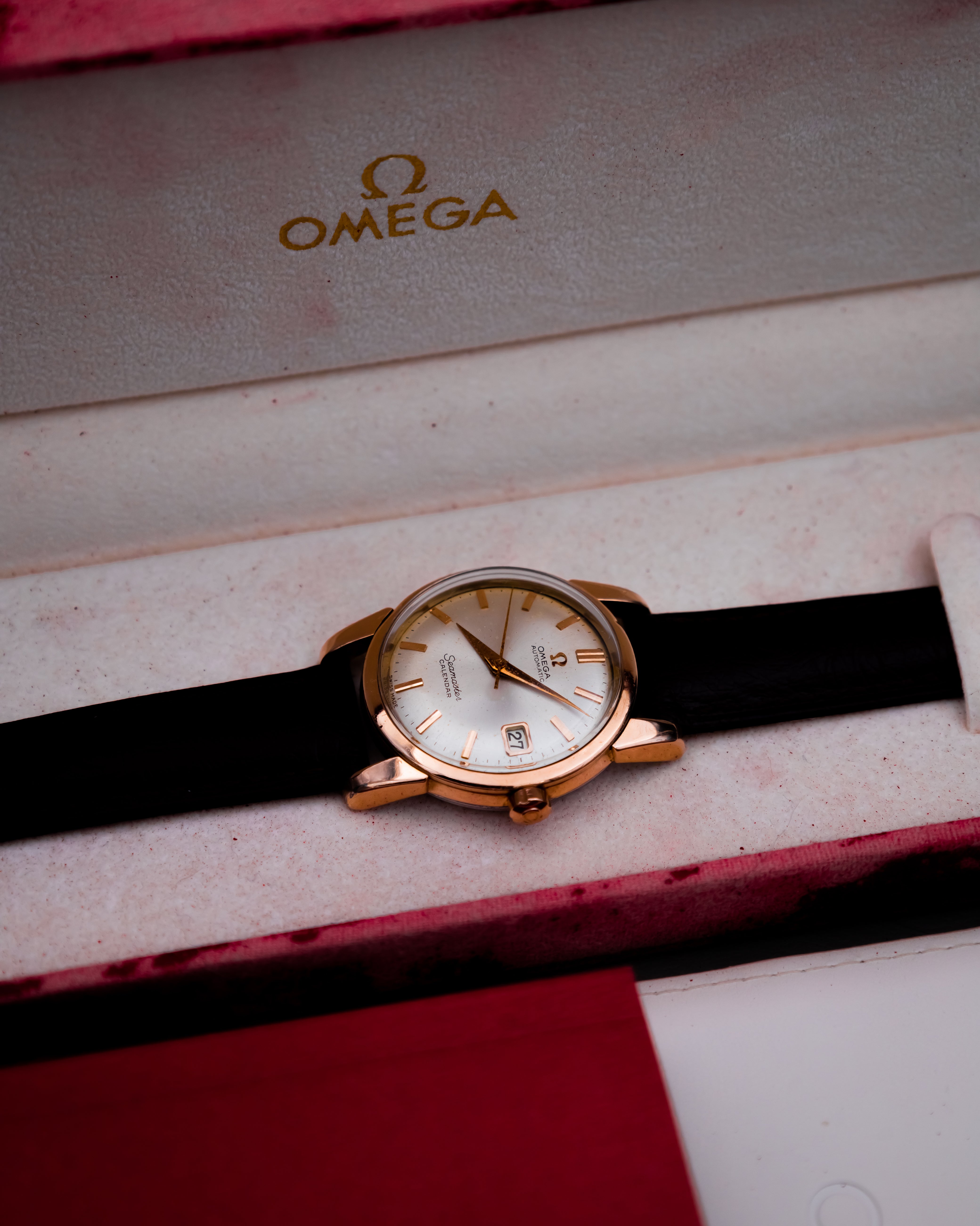 Omega 2849 - 8SC Seamaster Calender - champagne dial