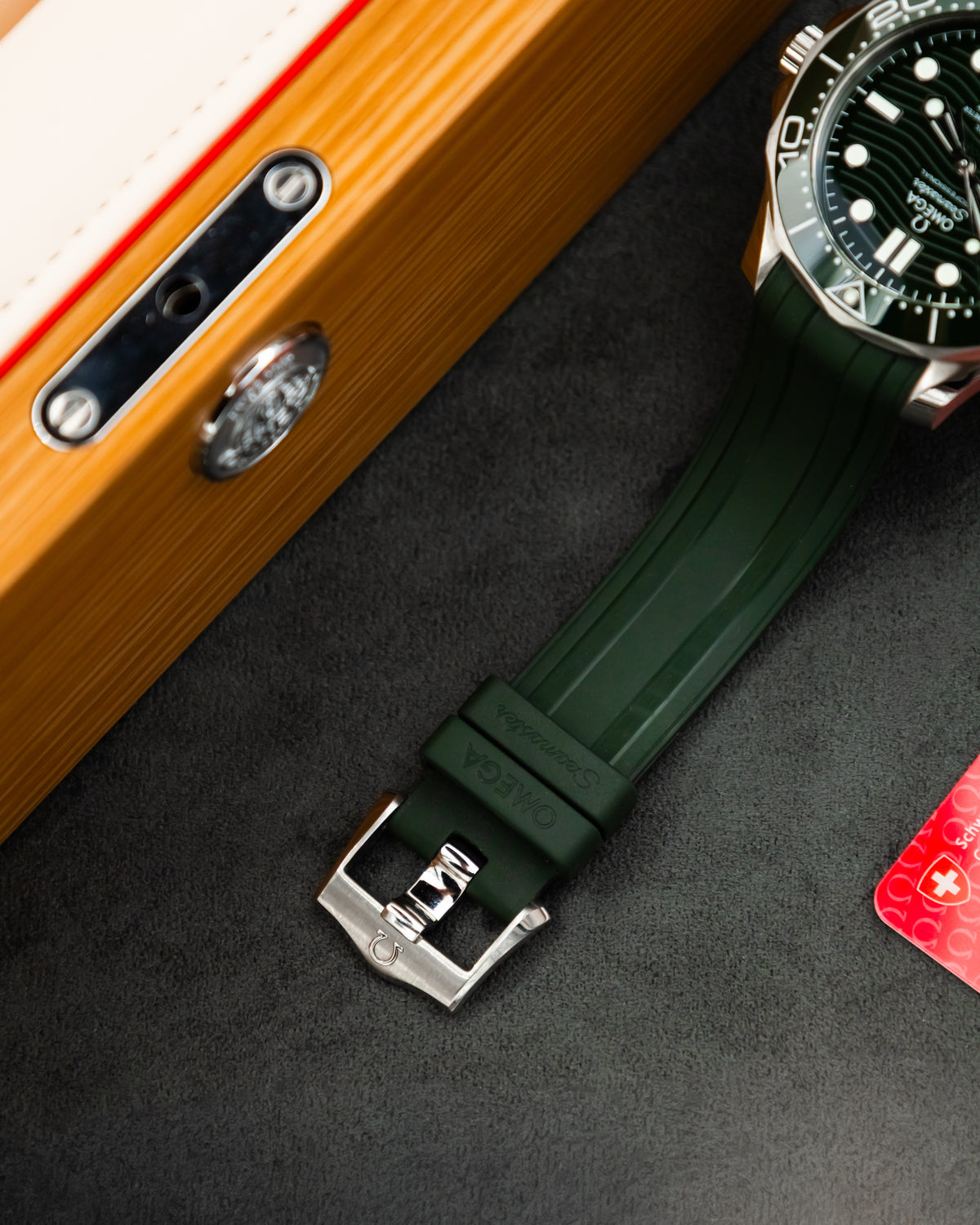 Omega Seamaster Diver 300M Co-Axial - Green Dial