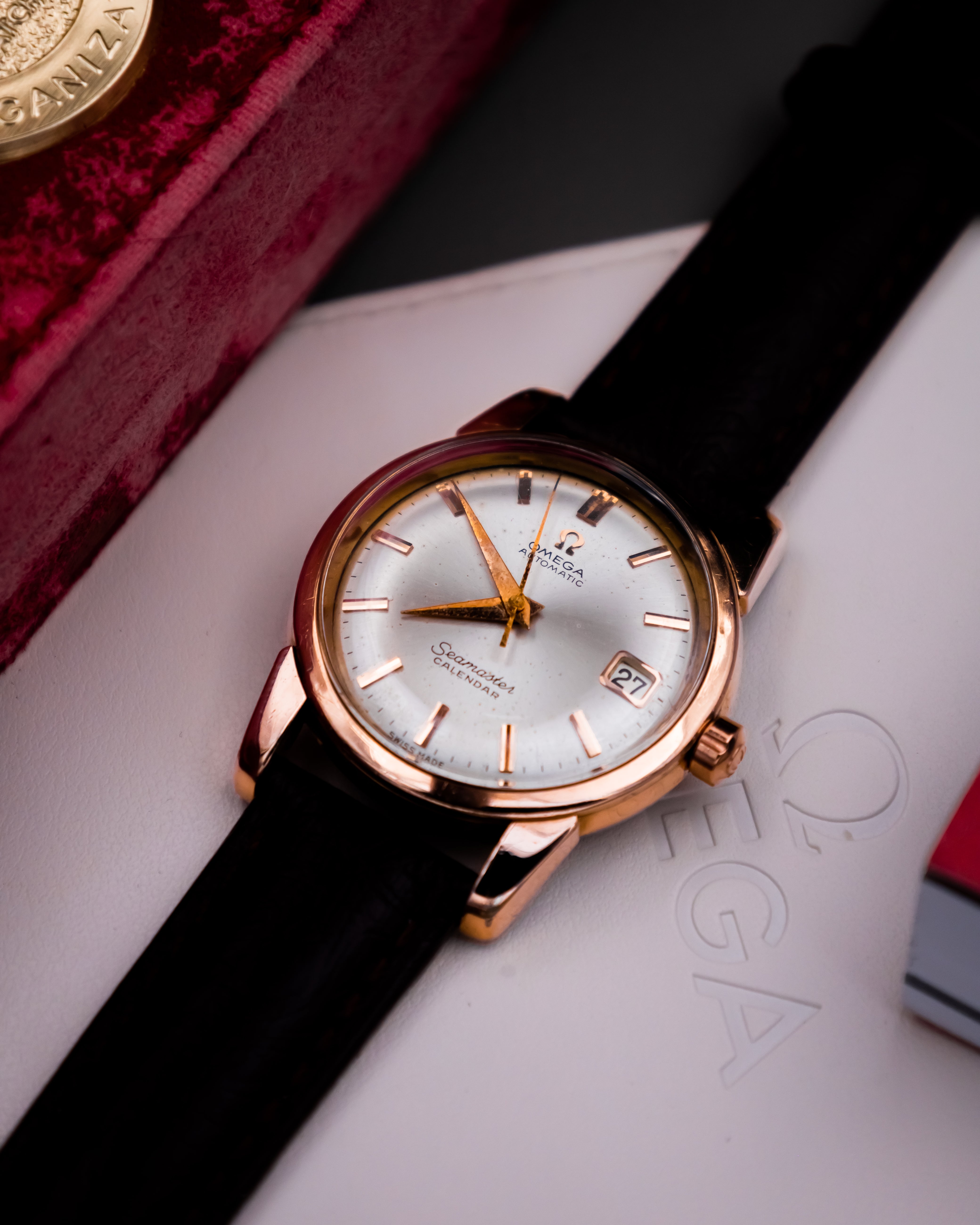 Omega 2849 - 8SC Seamaster Calender - champagne dial