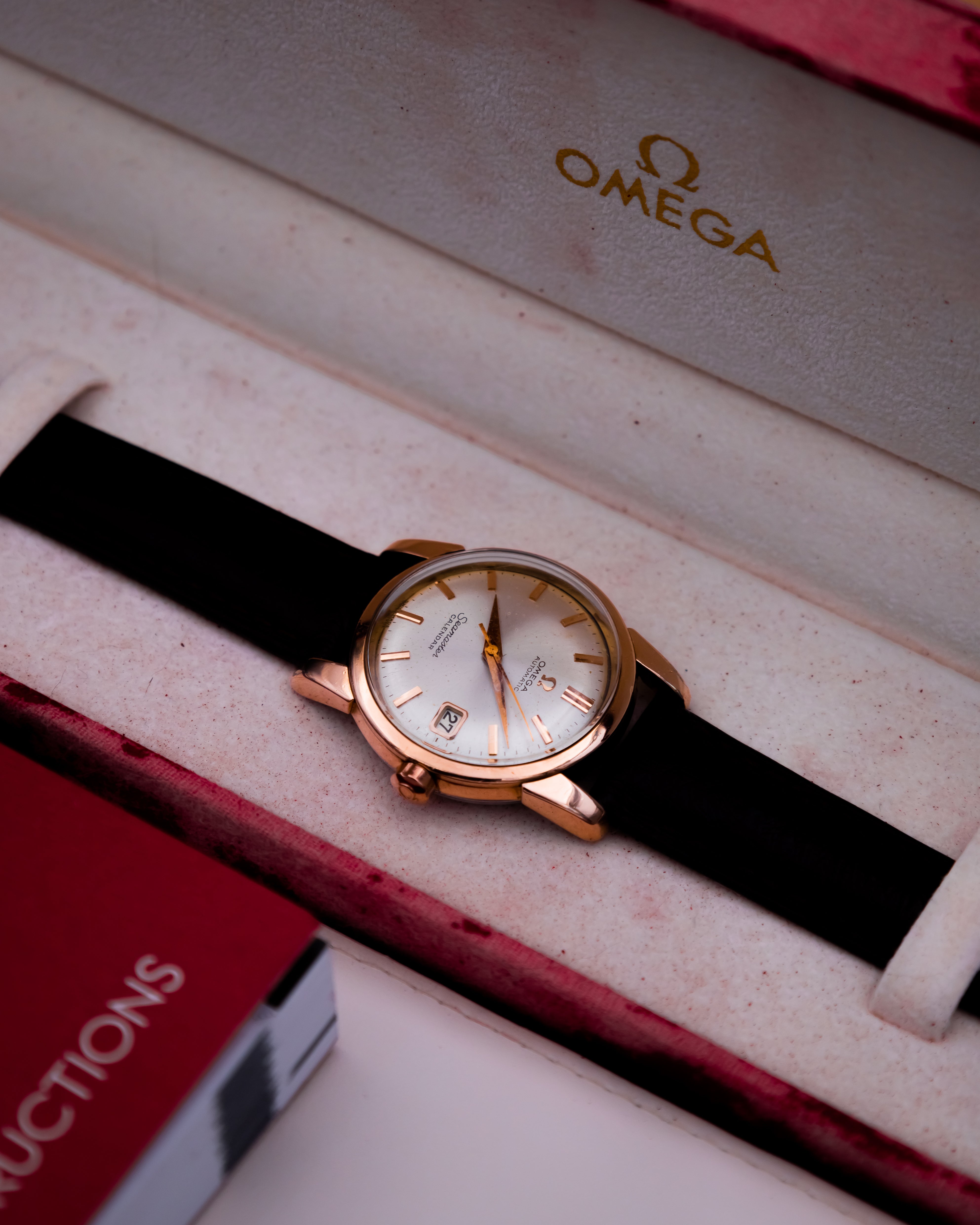 Omega 2849 - 8SC Seamaster Calender - champagne dial
