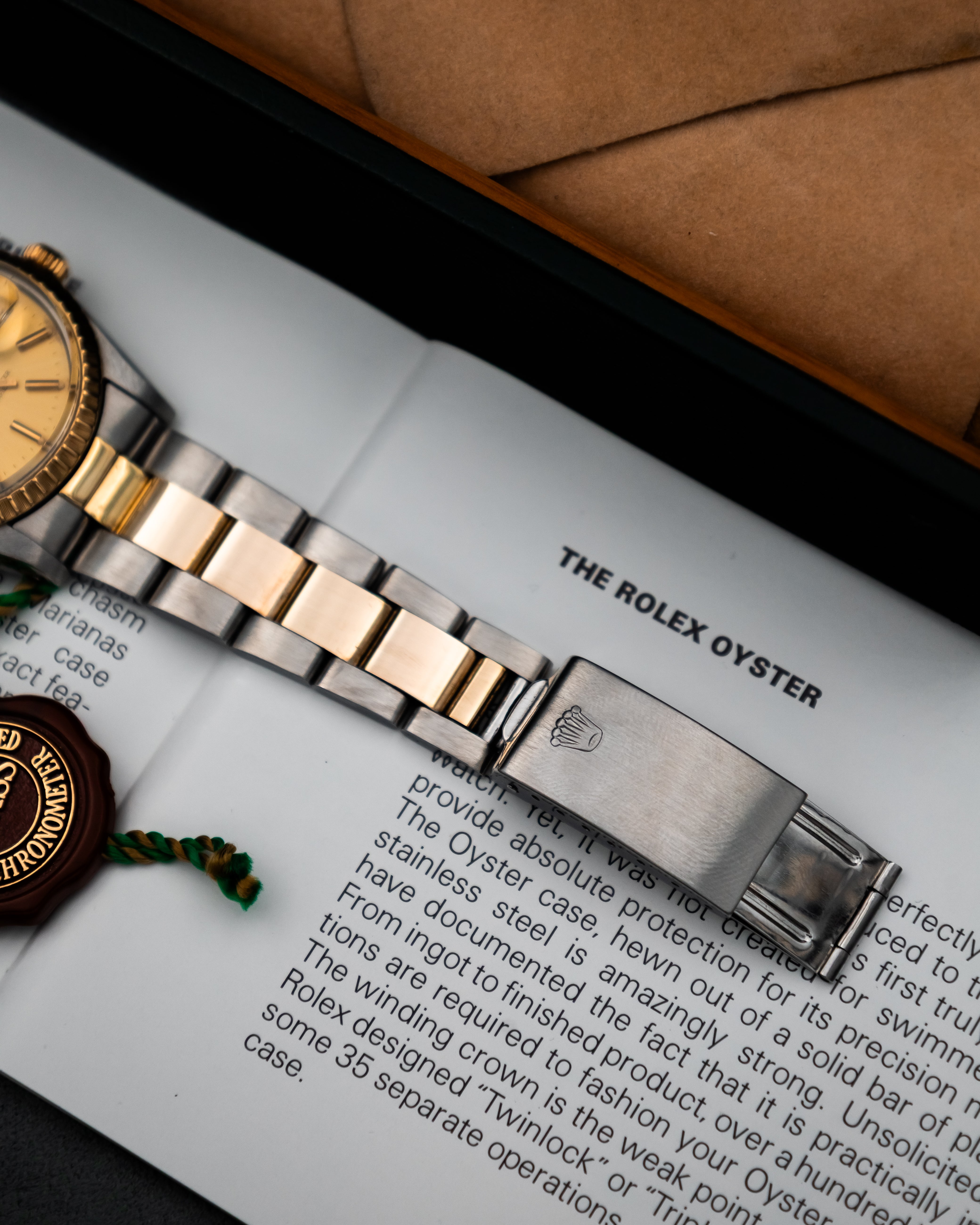 Rolex 15053 Oyster Perpetual Date - champagne dial