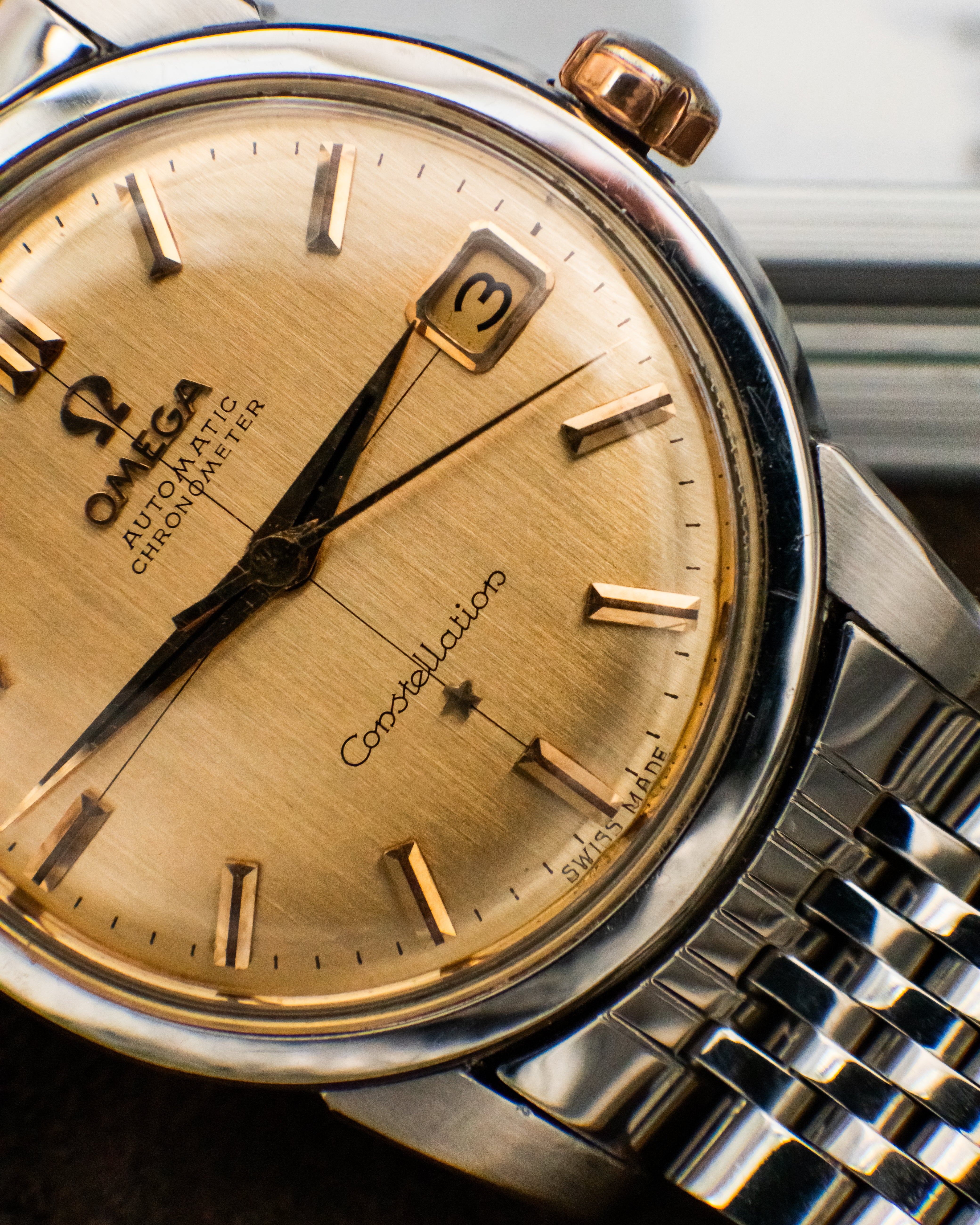Omega Constellation Automatic - Gold Brushed Dial