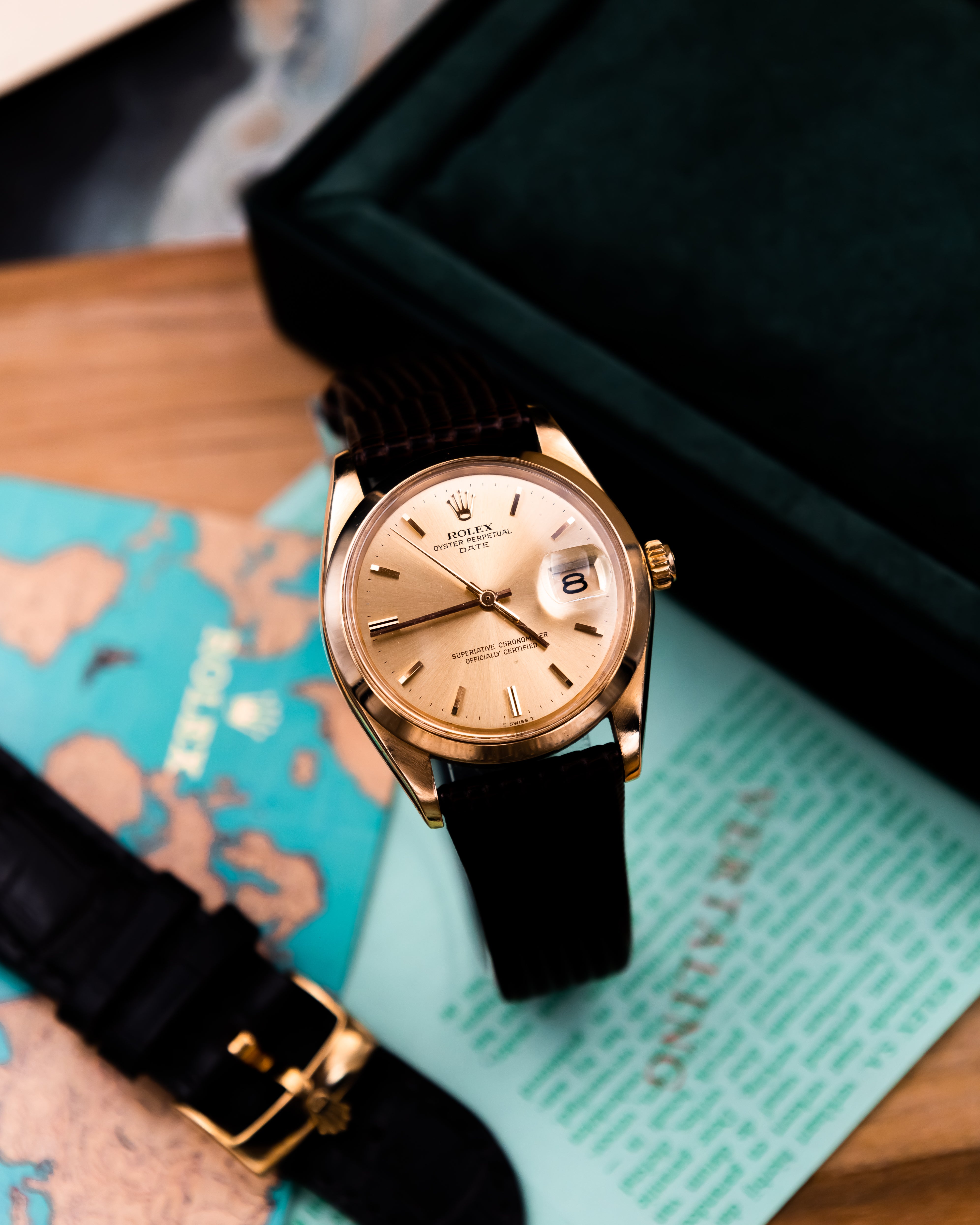Rolex 1500 Perpetual date 18k - gold dial
