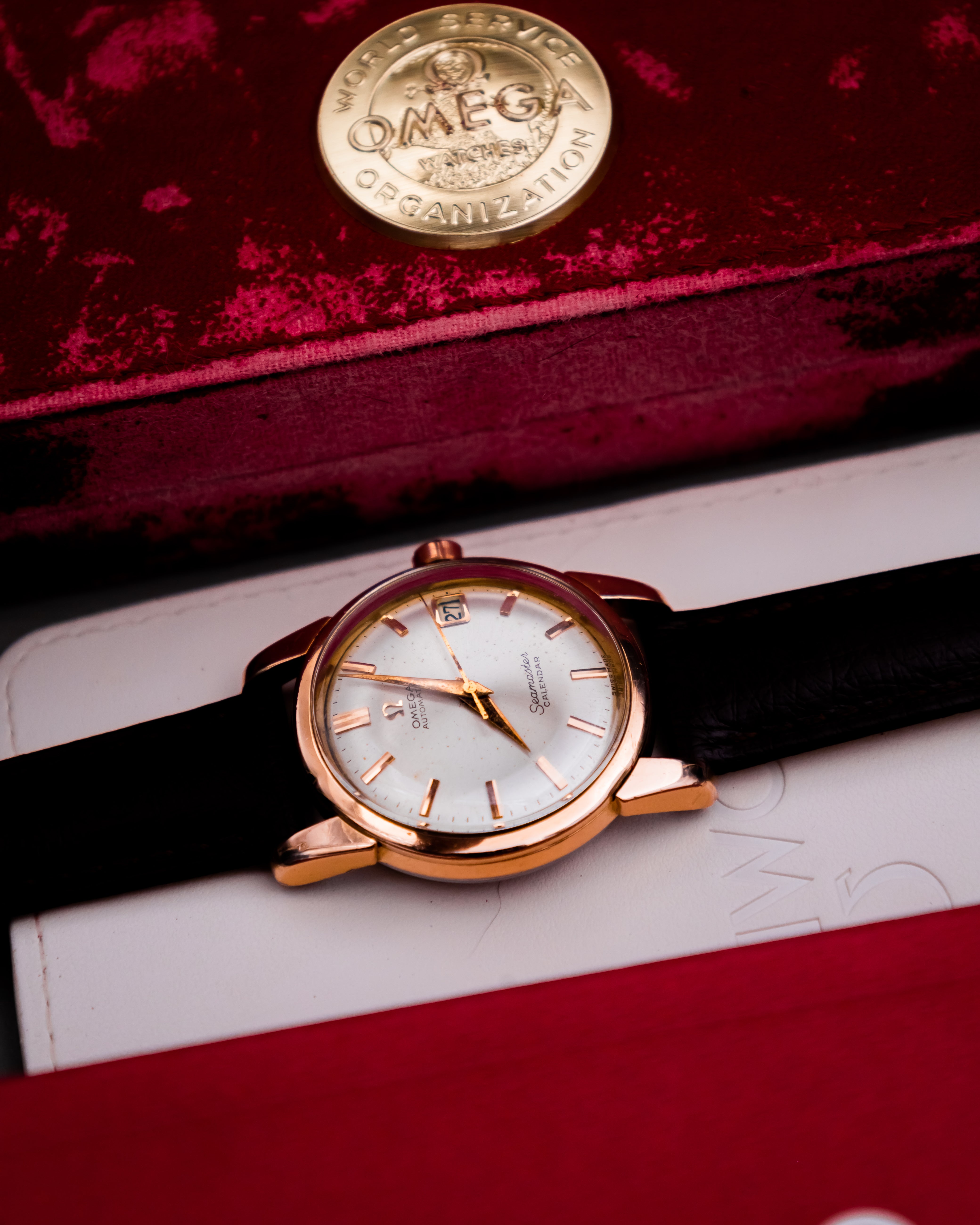 Omega 2849 - 8SC Seamaster Calender - champagne dial