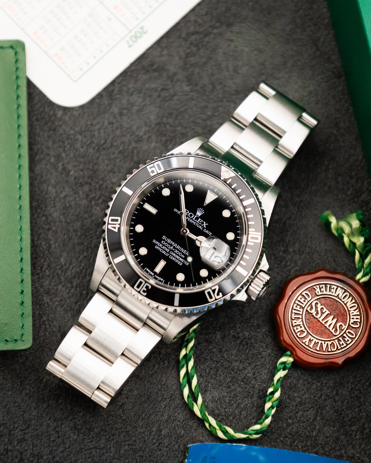 Rolex 16610T Submariner Date - black Swiss made dial