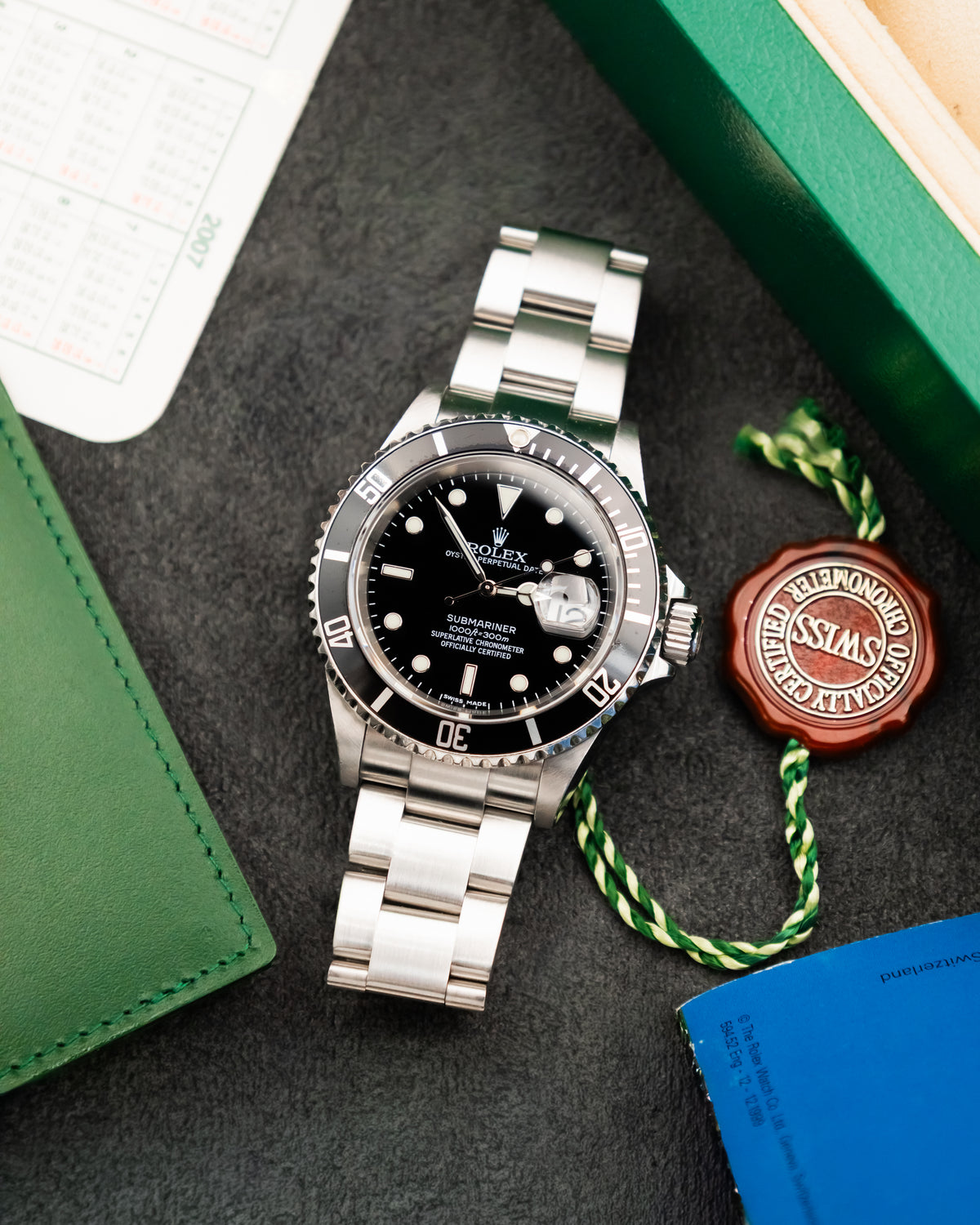 Rolex 16610T Submariner Date - black Swiss made dial