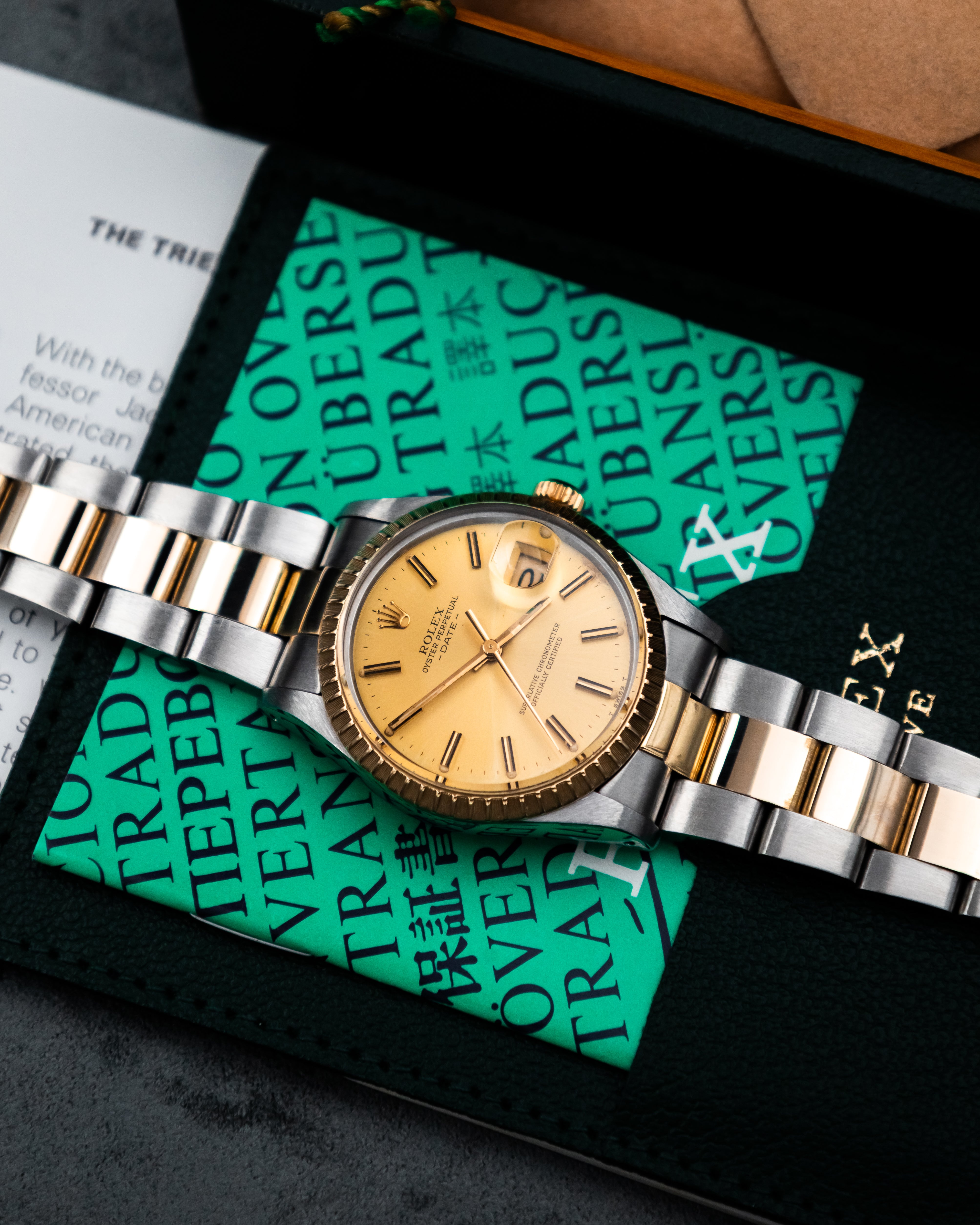 Rolex 15053 Oyster Perpetual Date - champagne dial