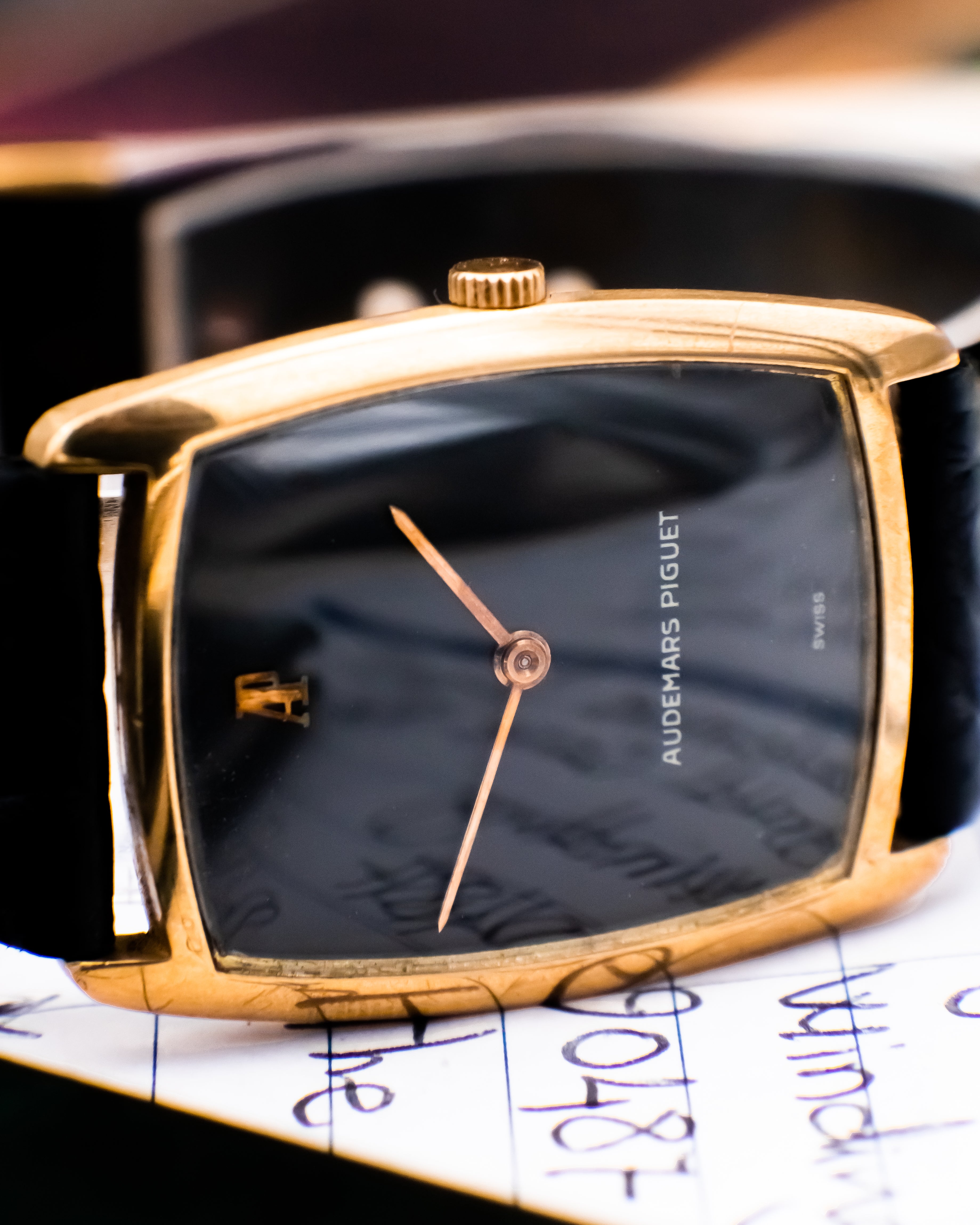 Audemars Piguet 18k gold - Black dial