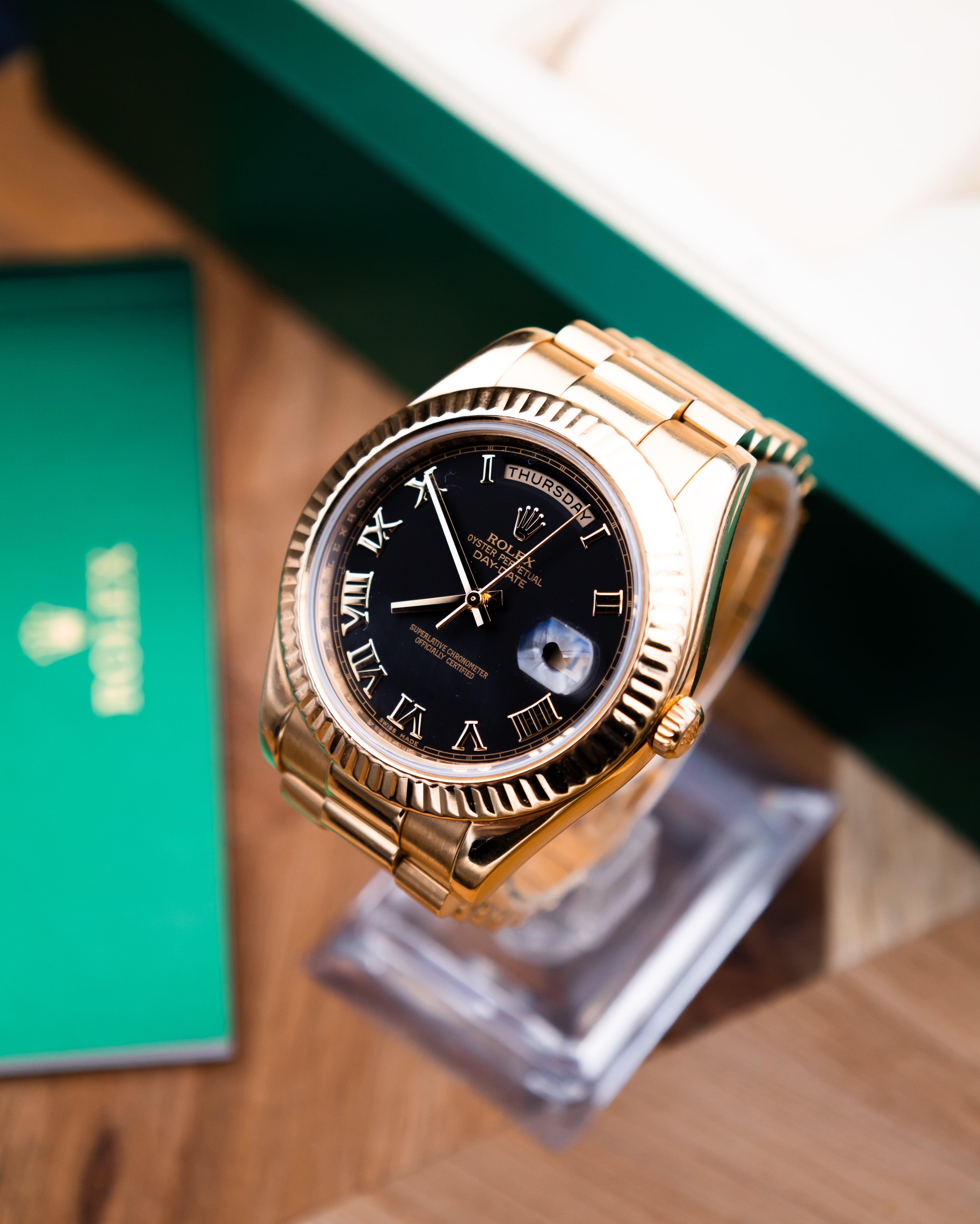 Rolex 218238 Day-Date II - black Roman dial