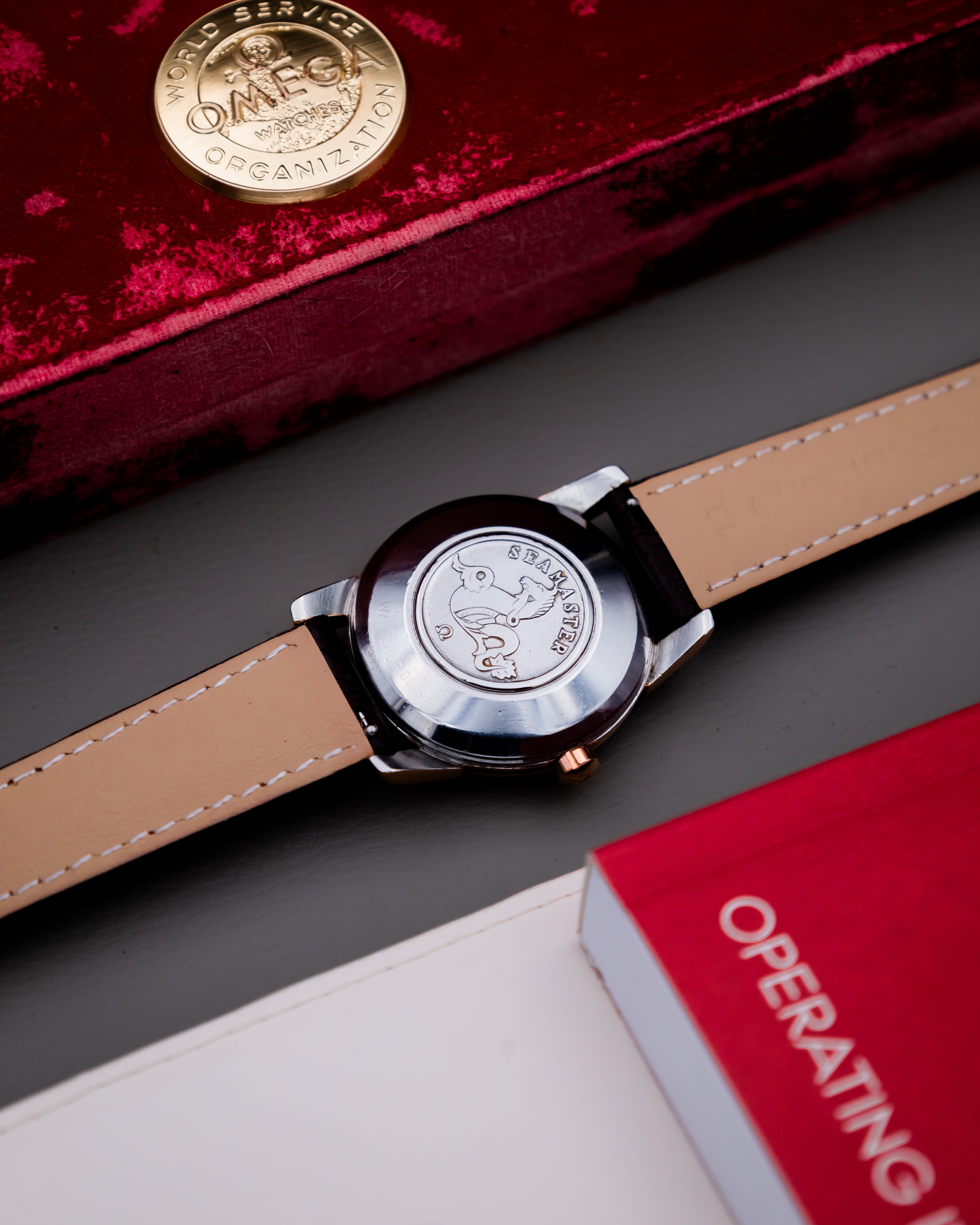 Omega 2849 - 8SC Seamaster Calender - champagne dial