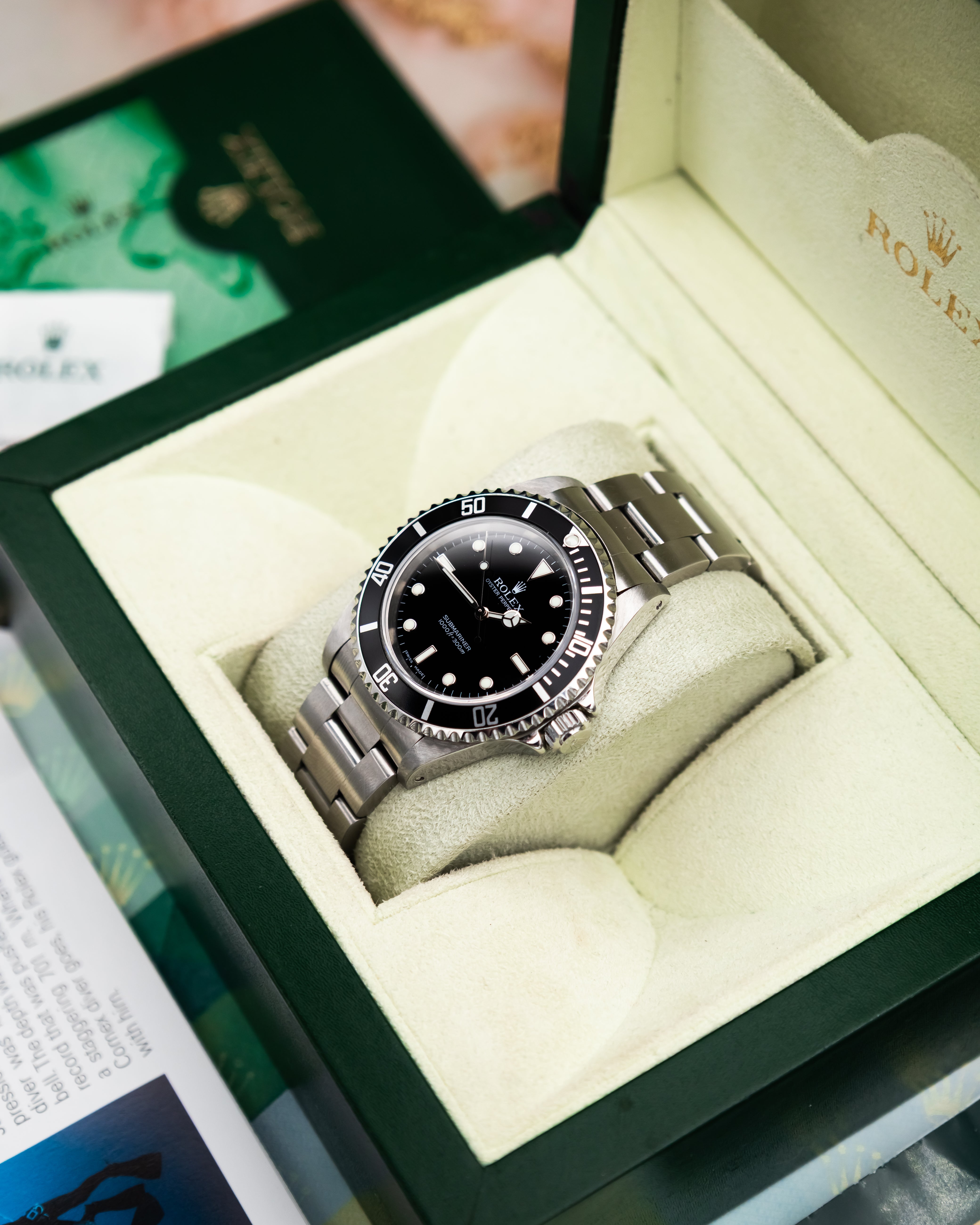 Rolex 14060M Submariner - Black Dial