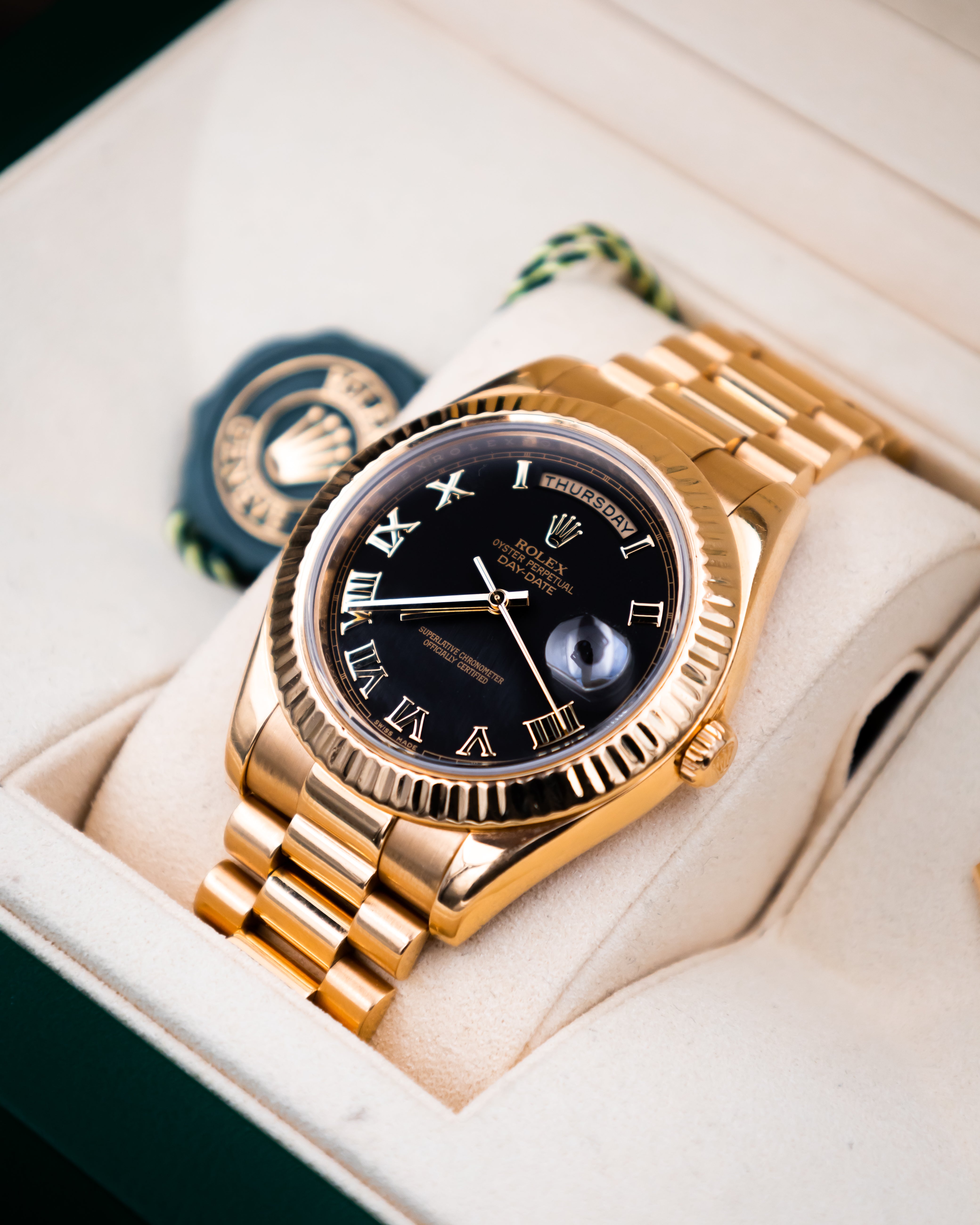 Rolex 218238 Day-Date II - black Roman dial