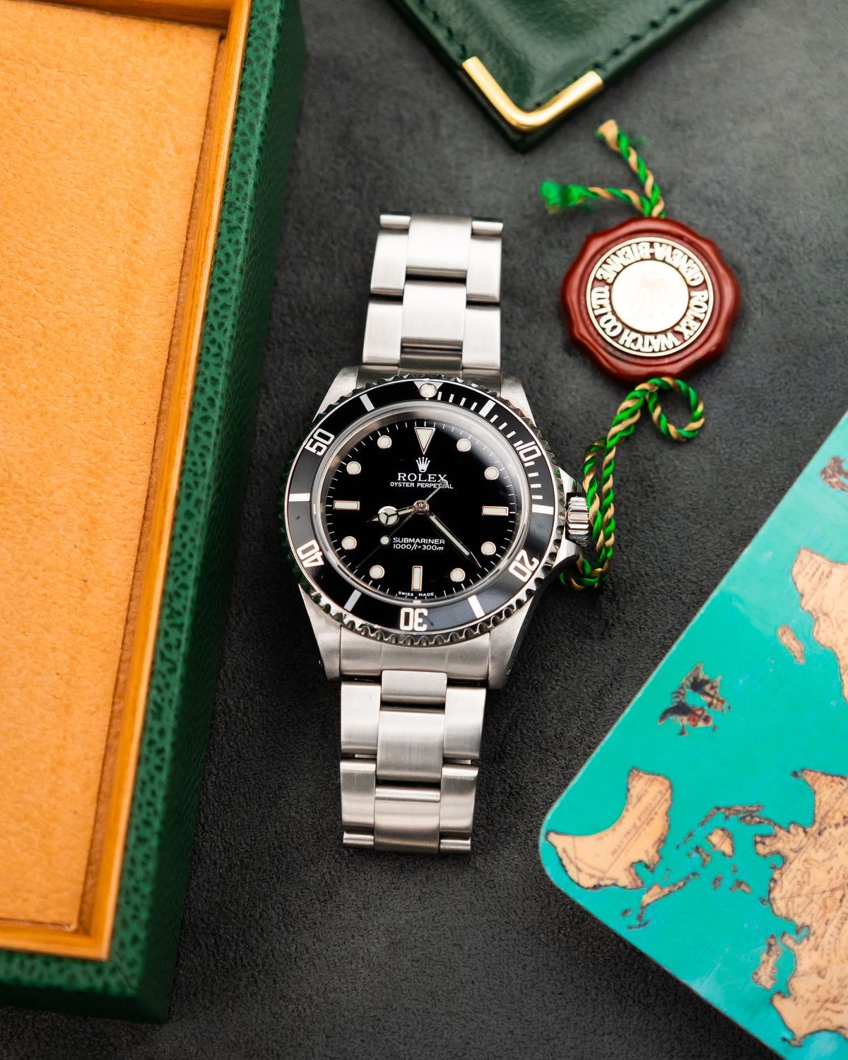 Rolex 14060 Submariner No Date - Swiss Made dial