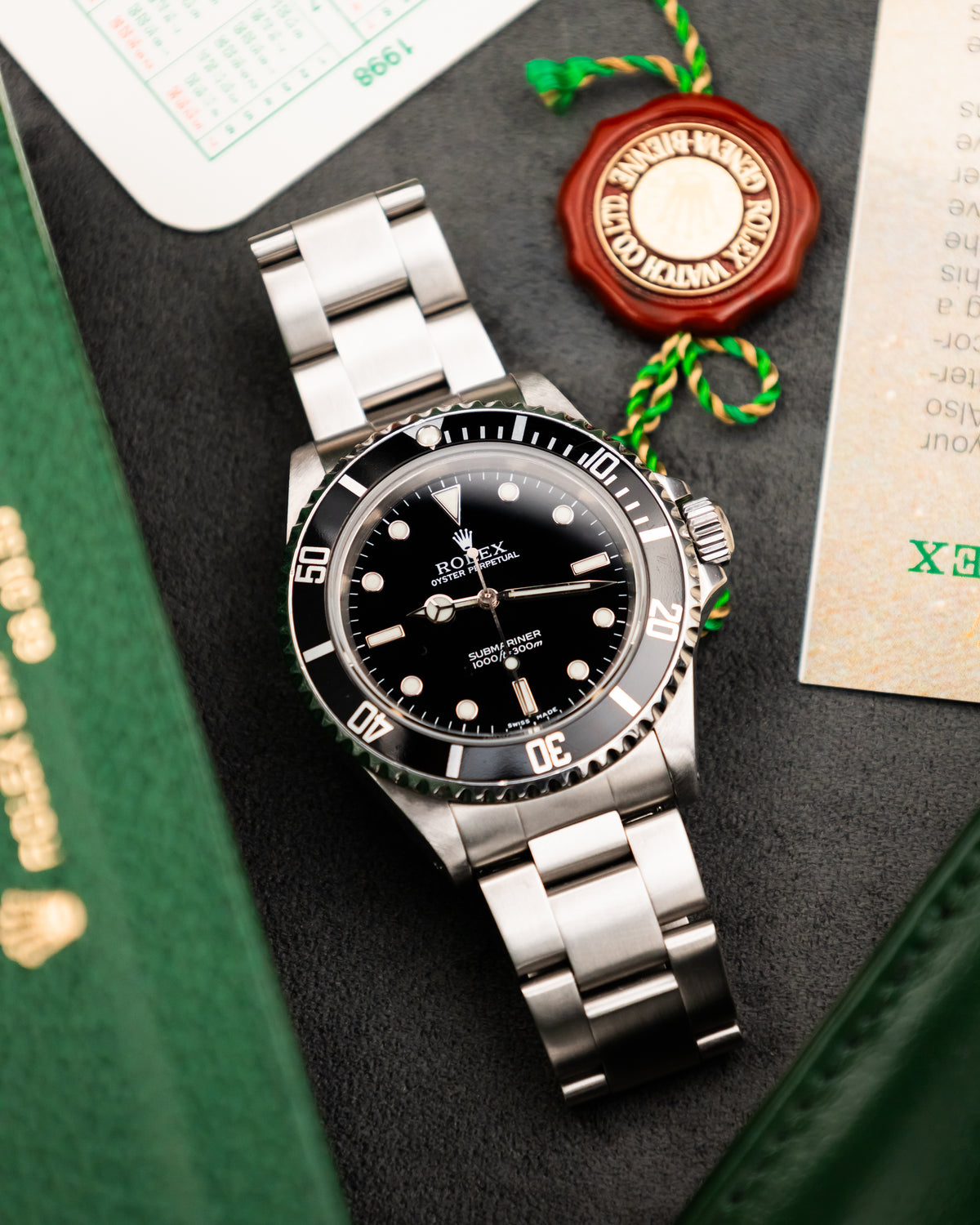 Rolex 14060 Submariner No Date - Swiss Made dial
