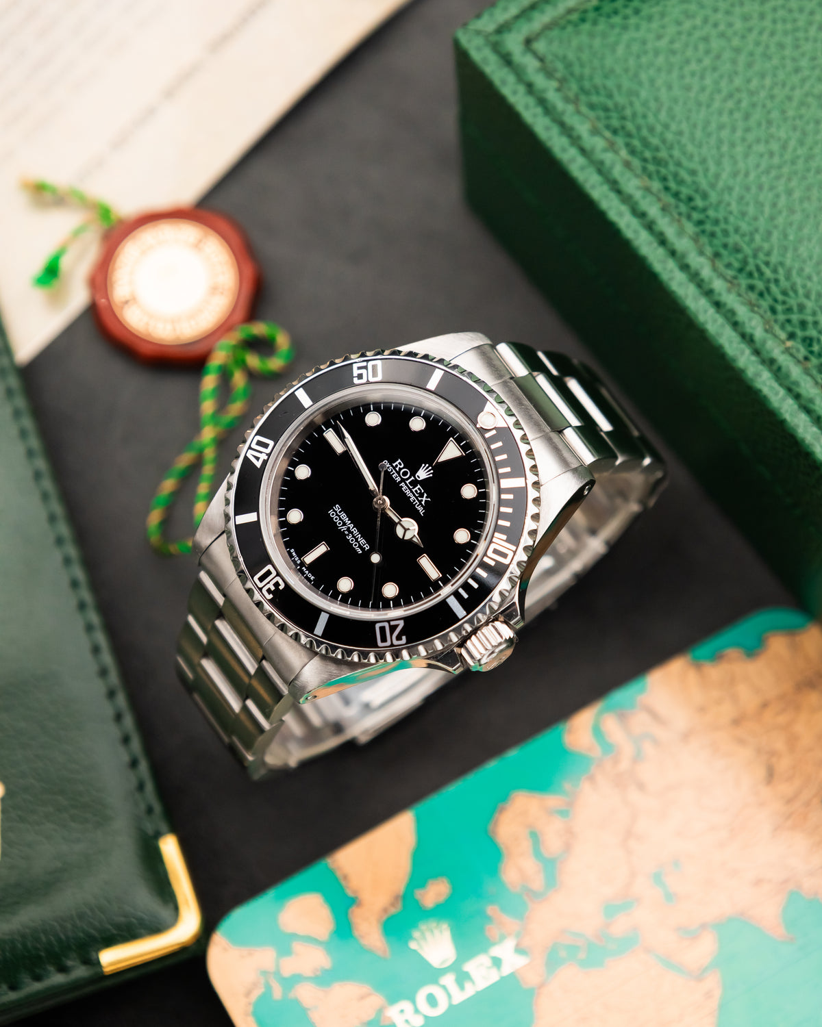 Rolex 14060 Submariner No Date - Swiss Made dial