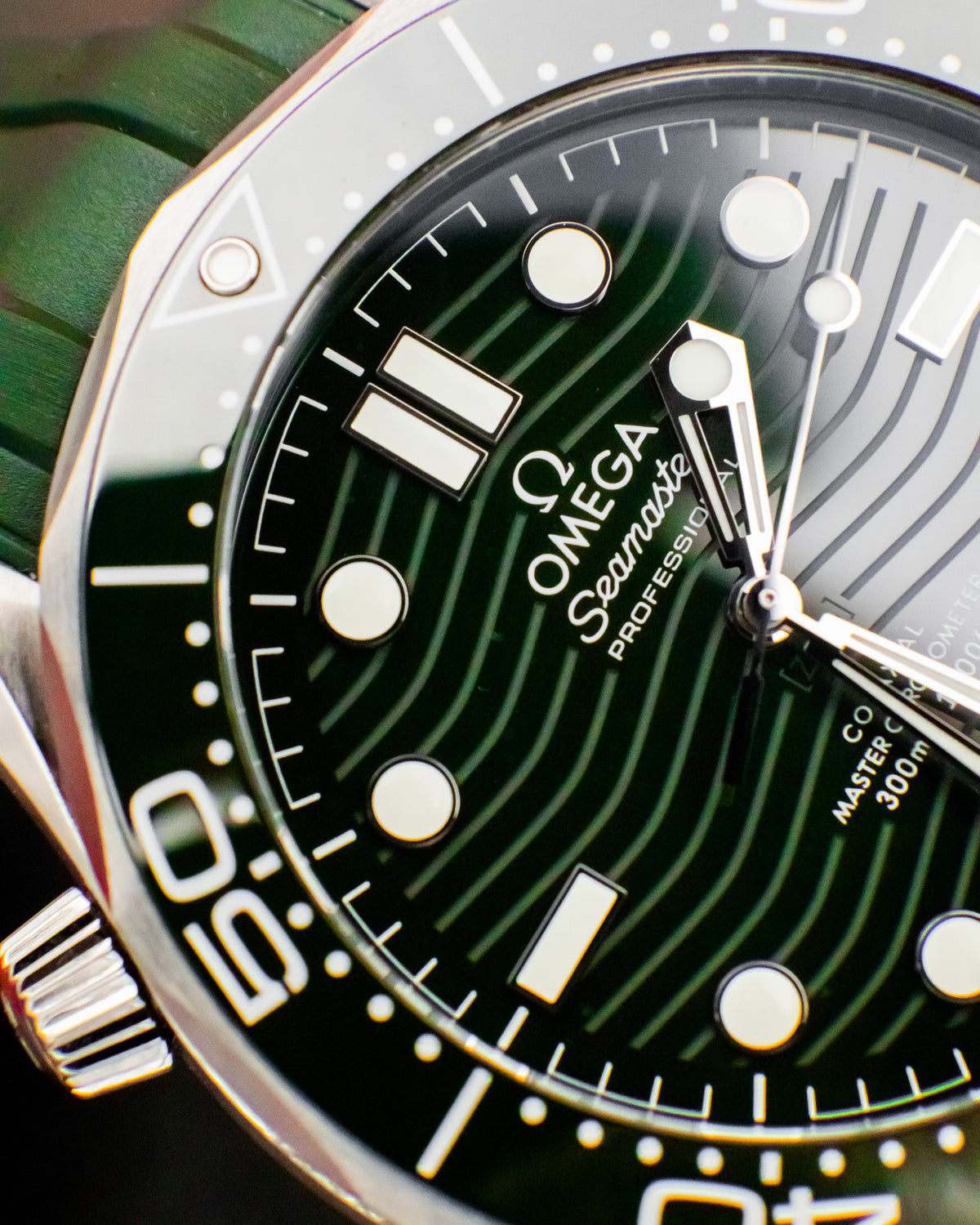 Omega Seamaster Diver 300M Co-Axial - Green Dial