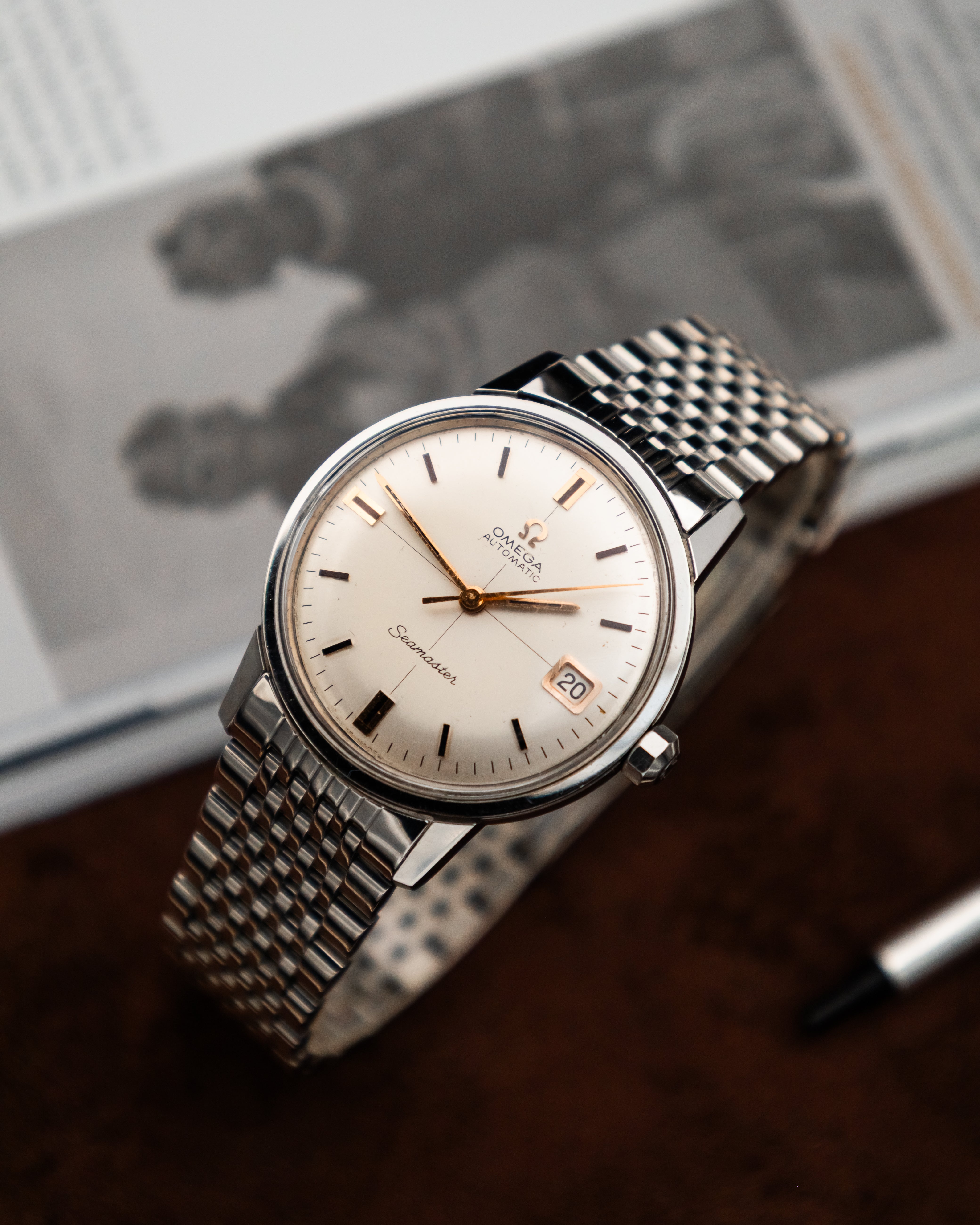 Omega 166.002 Seamaster - White Crosshair dial