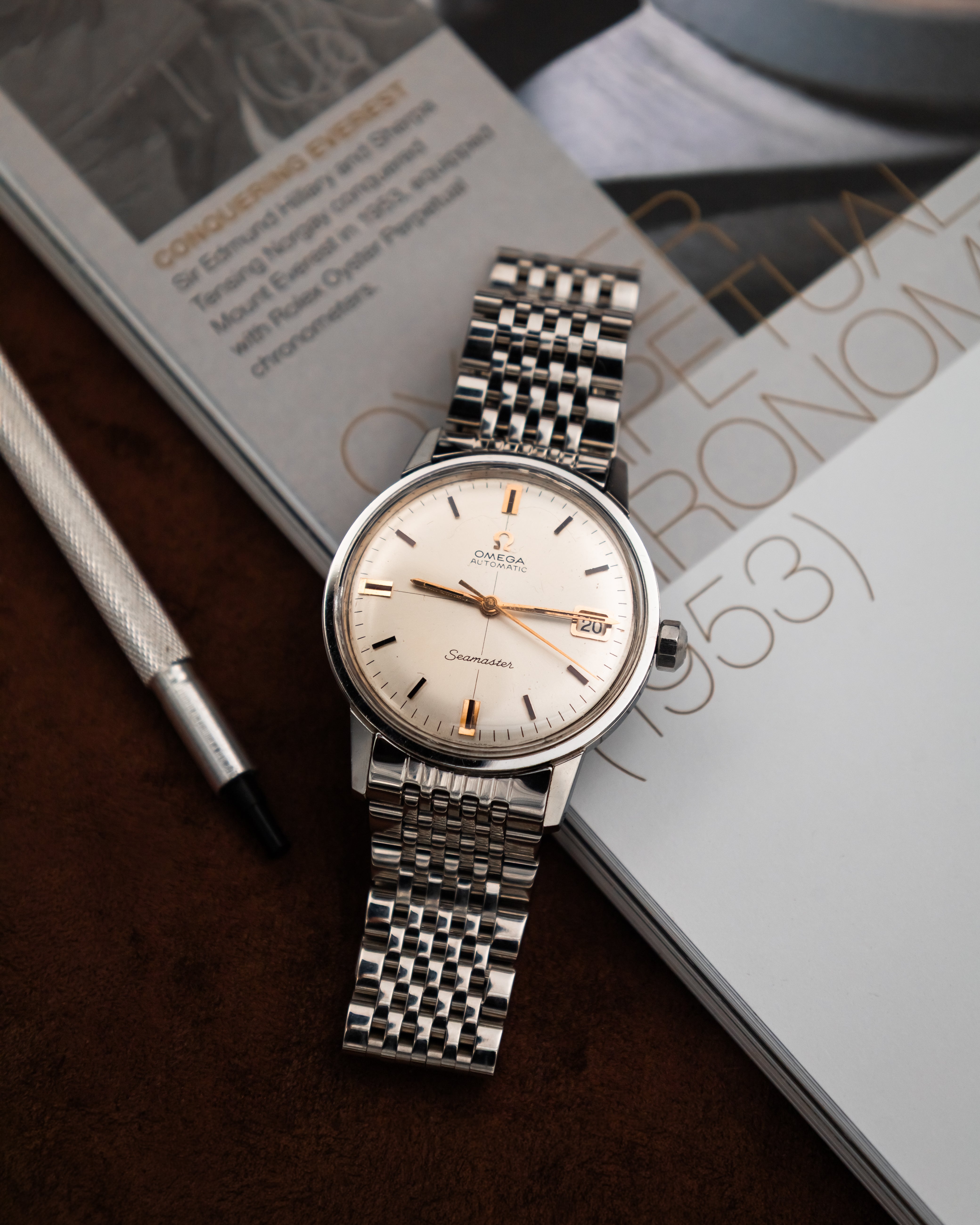 Omega 166.002 Seamaster - White Crosshair dial