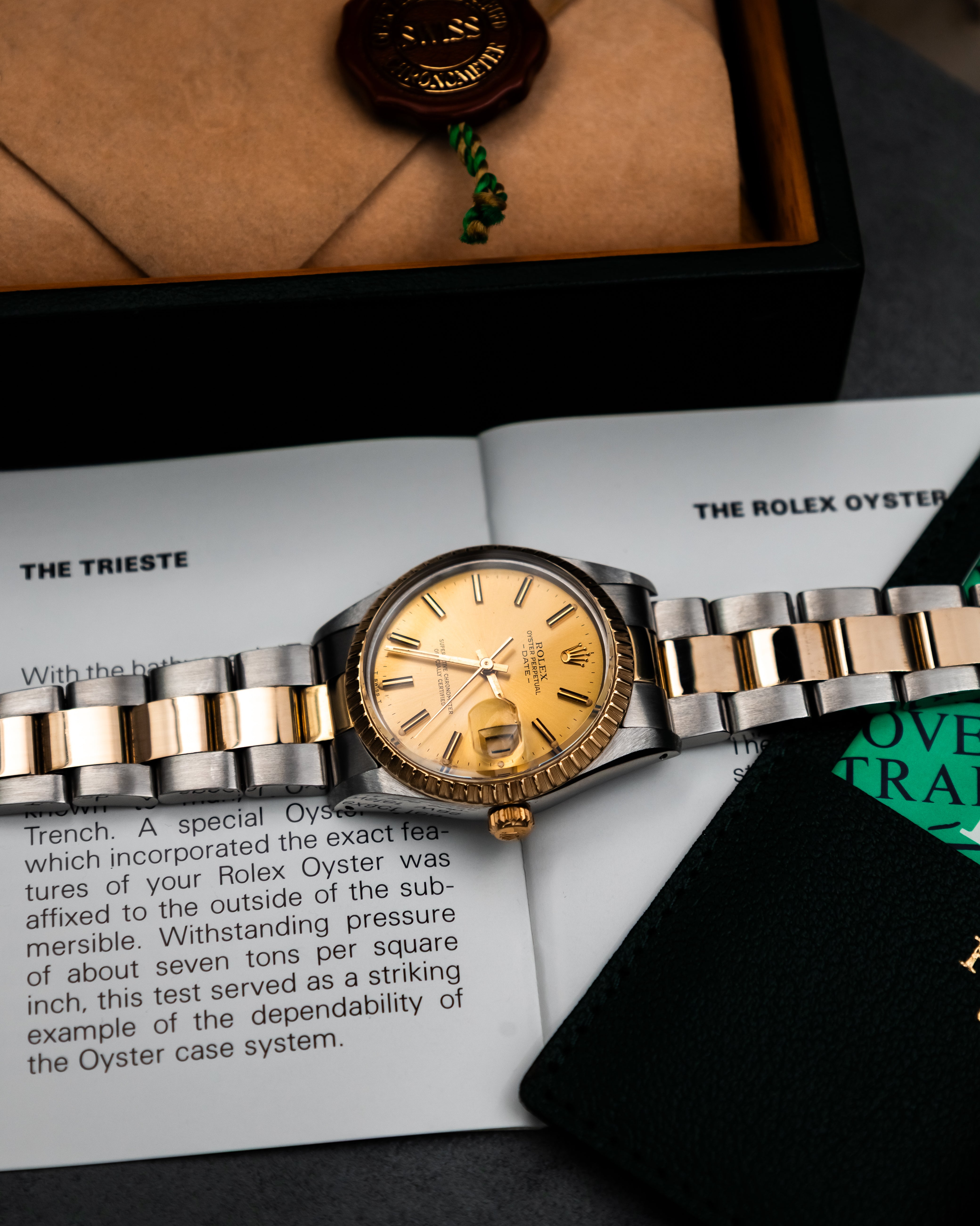 Rolex 15053 Oyster Perpetual Date - champagne dial