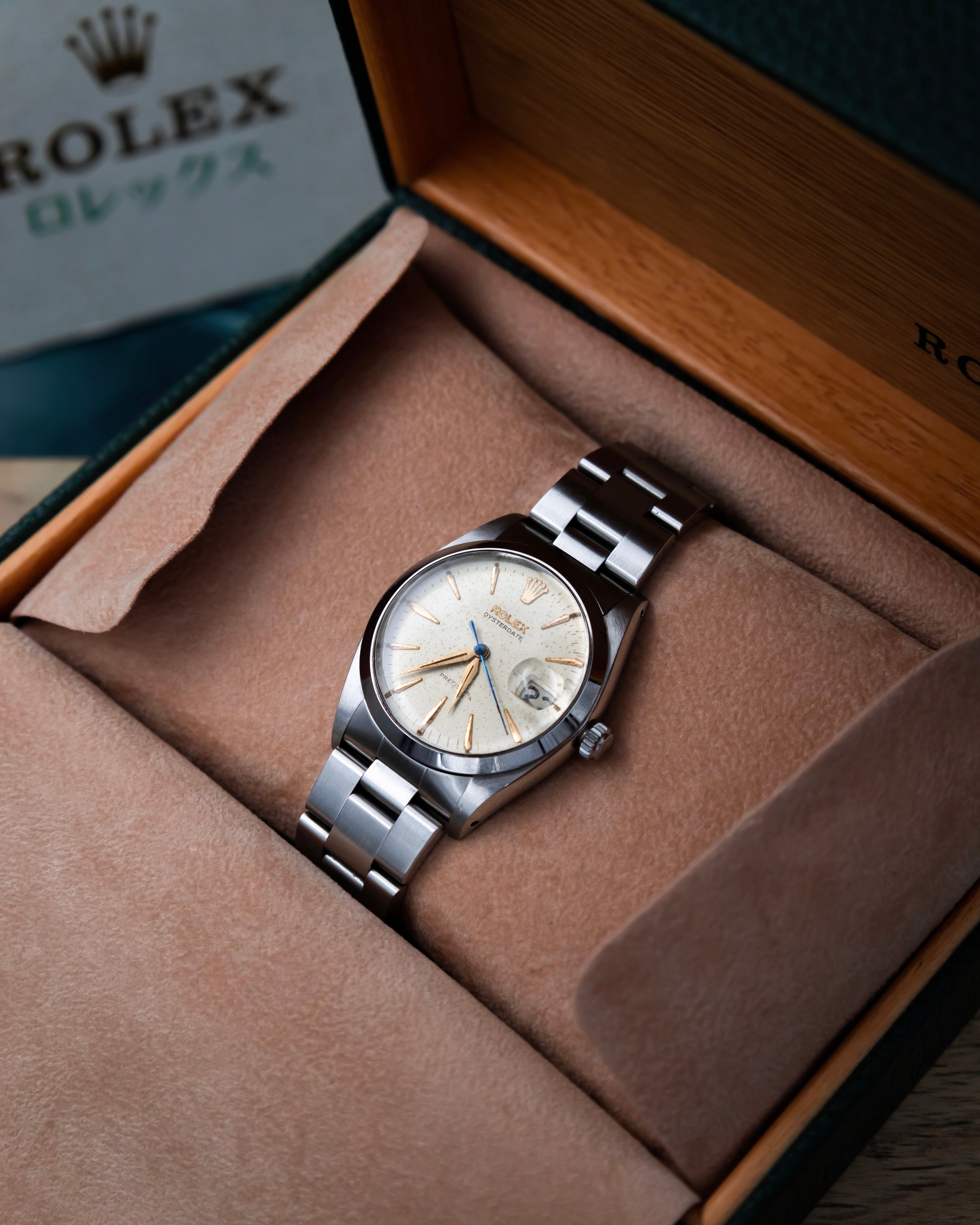 Rolex 6694 Oysterdate - classic white dial