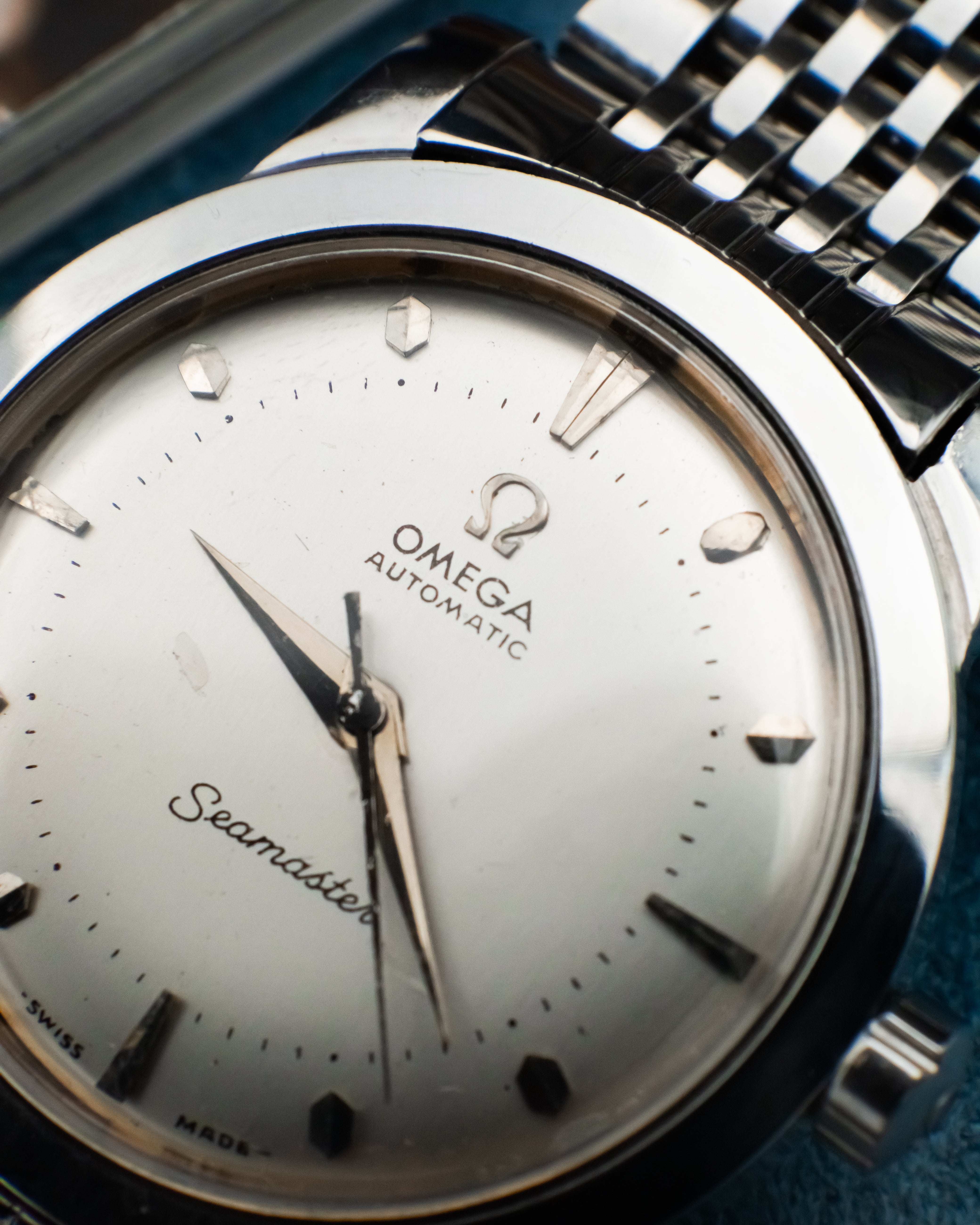 Omega C 2577-1 Seamaster Bumper - Silver Dial
