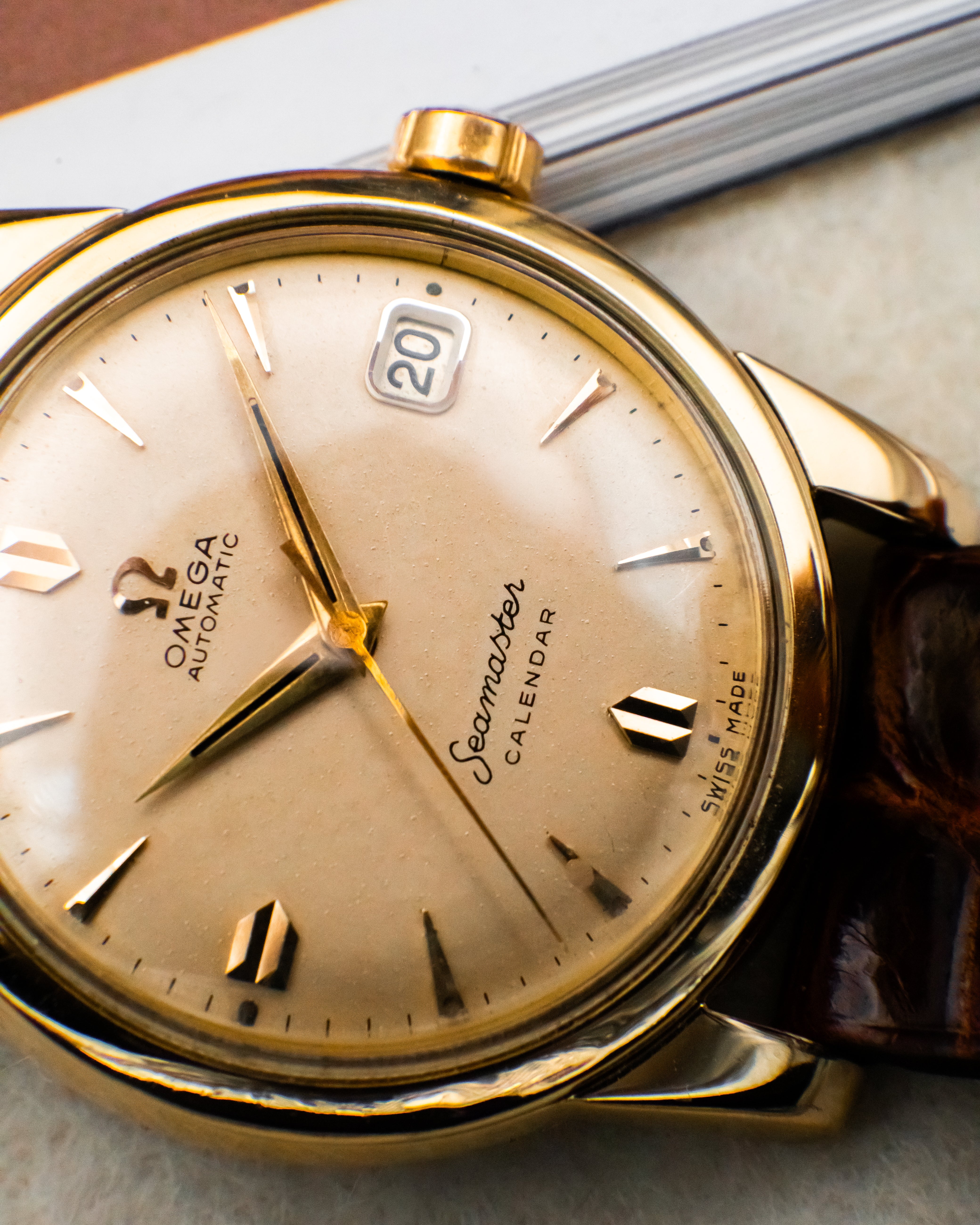 Omega Seamaster Calendar 2849-2 SC - Beige Dial