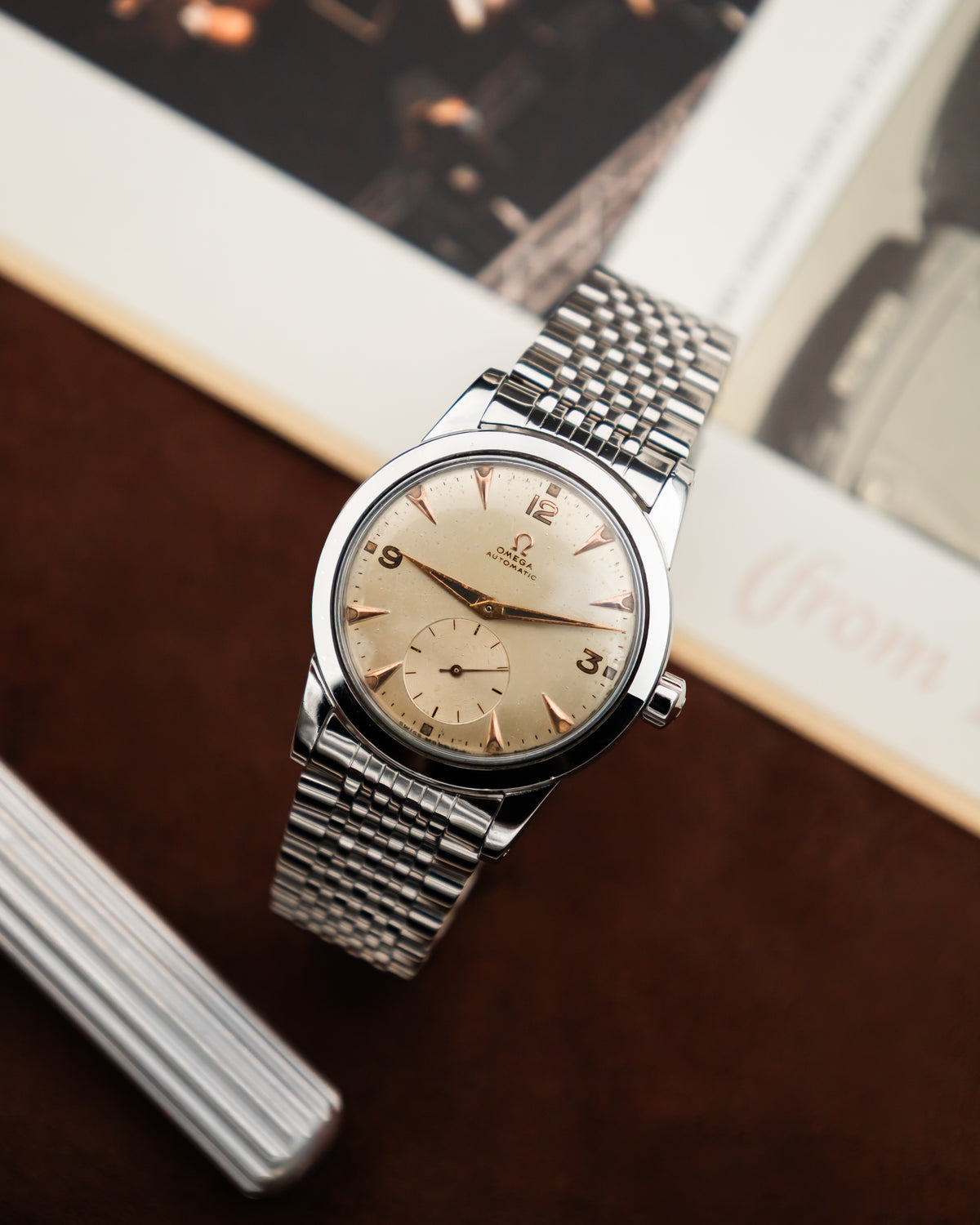 Omega 2576-1 Bumper Sub-Second - Silver cream dial