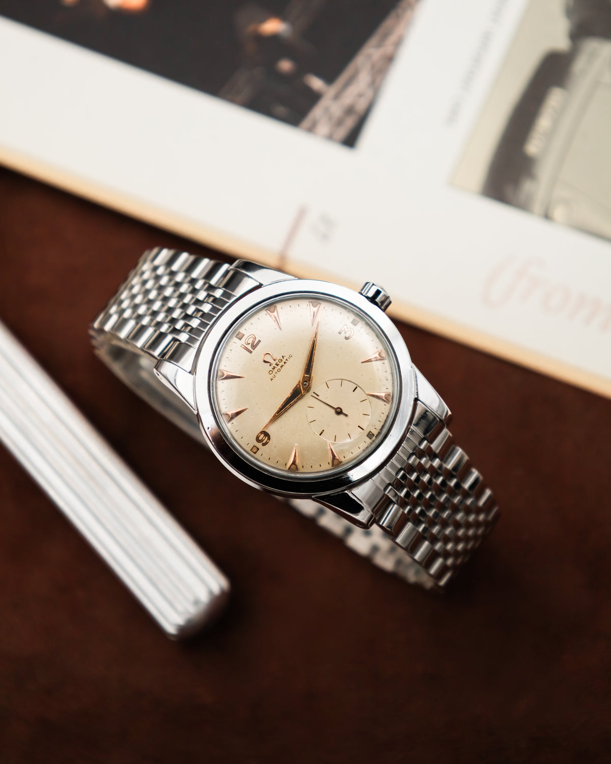 Omega 2576-1 Bumper Sub-Second - Silver cream dial