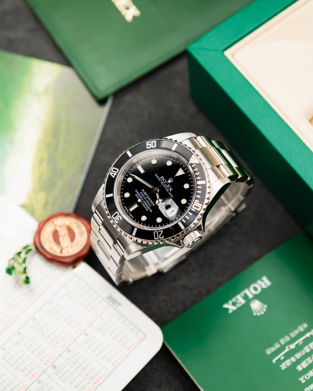 Rolex 16610T Submariner Date - black Swiss made dial