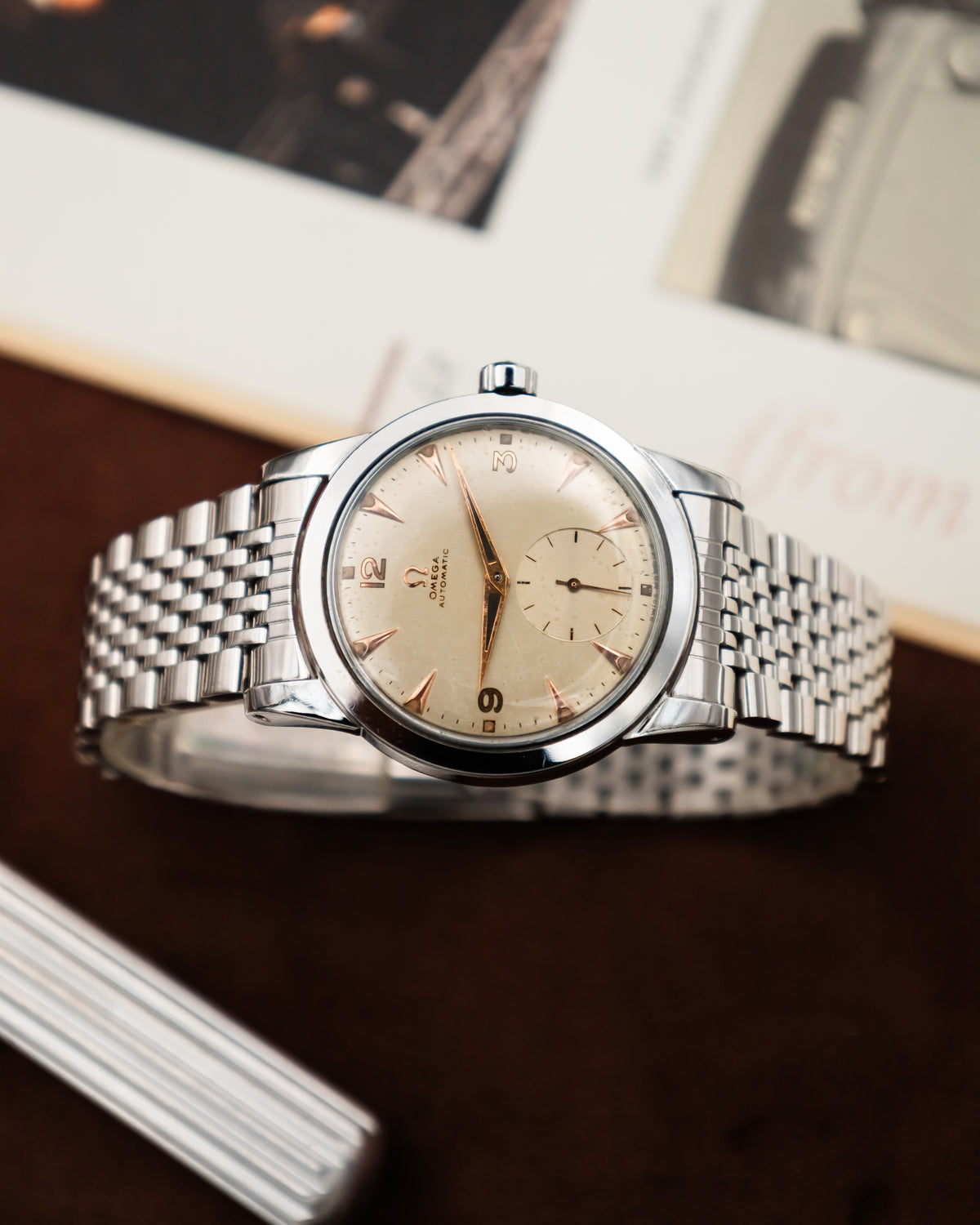 Omega 2576-1 Bumper Sub-Second - Silver cream dial