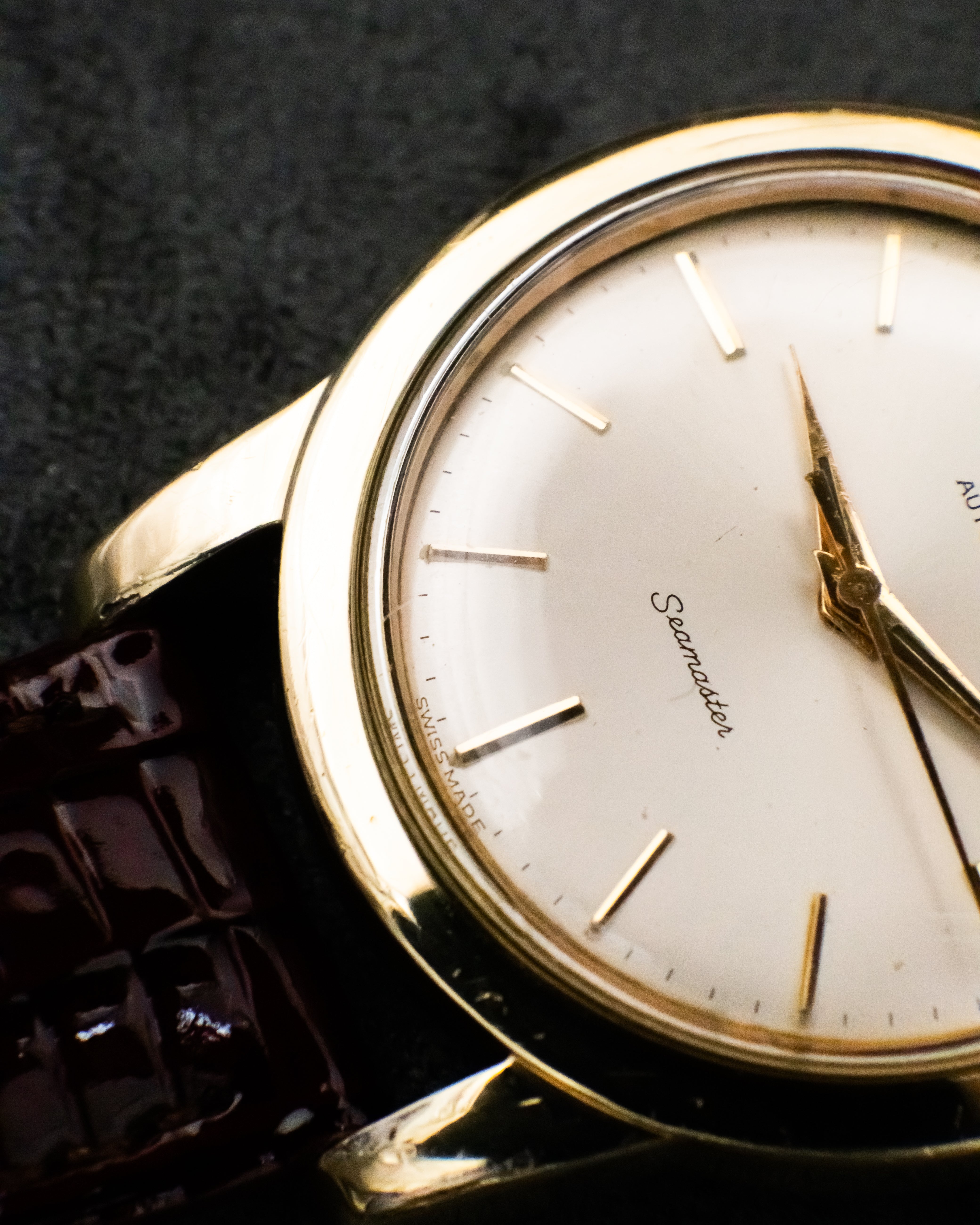 Omega 2577-19 SC Seamaster - Champagne Dial