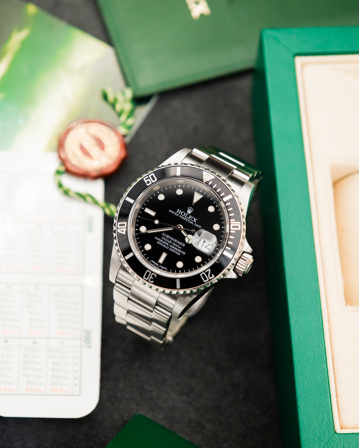 Rolex 16610T Submariner Date - black Swiss made dial