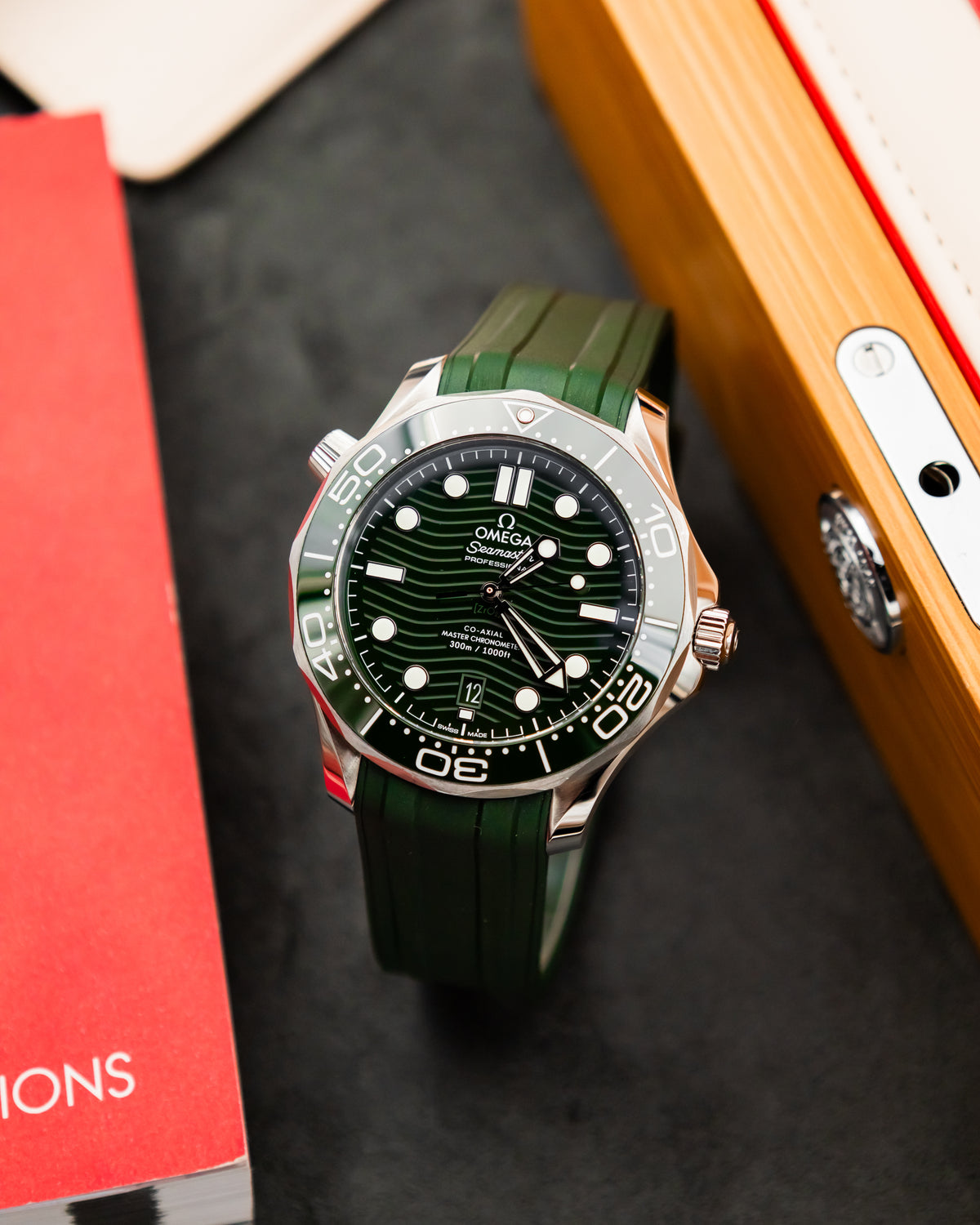Omega Seamaster Diver 300M Co-Axial - Green Dial